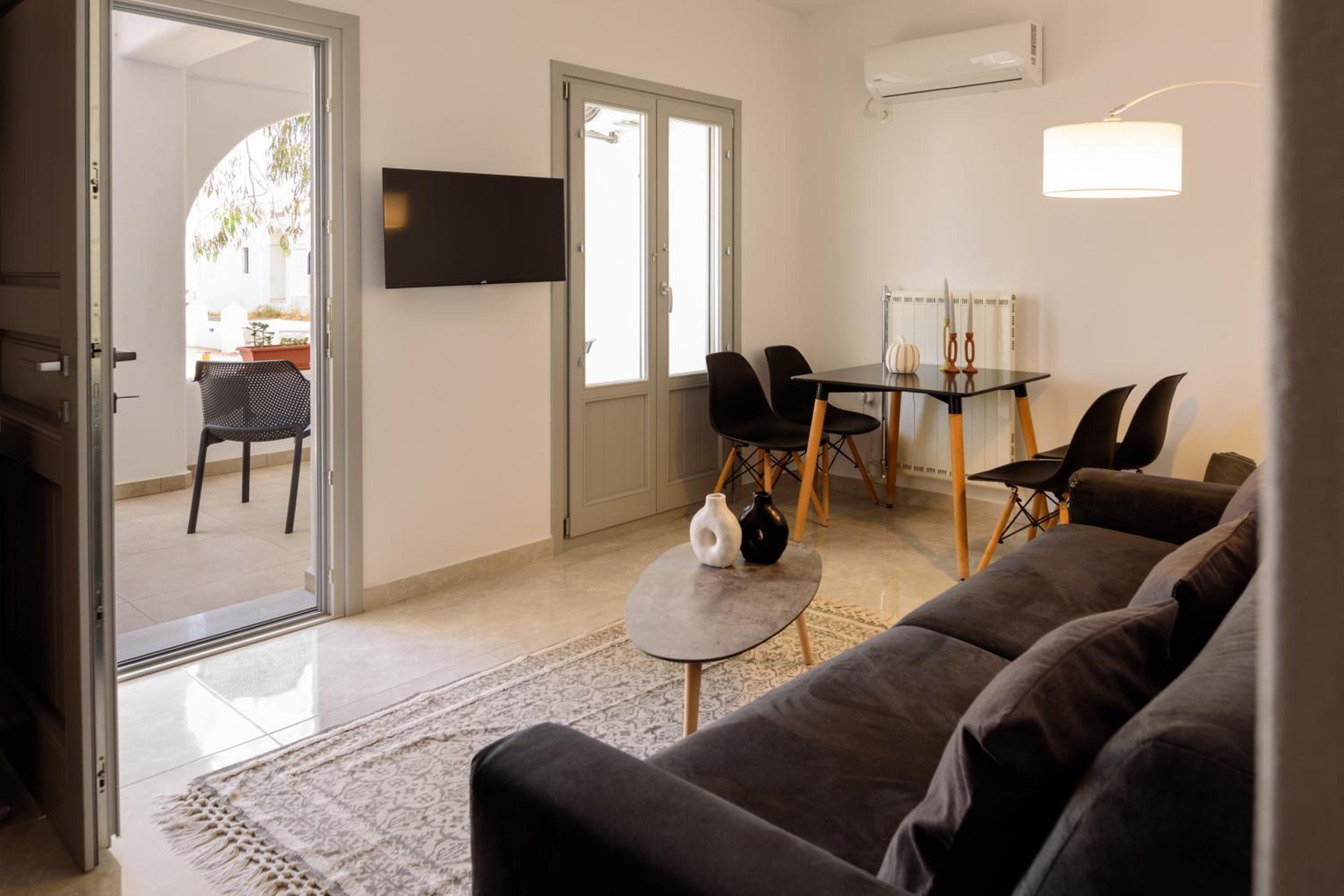 MESSARIA APARTMENt