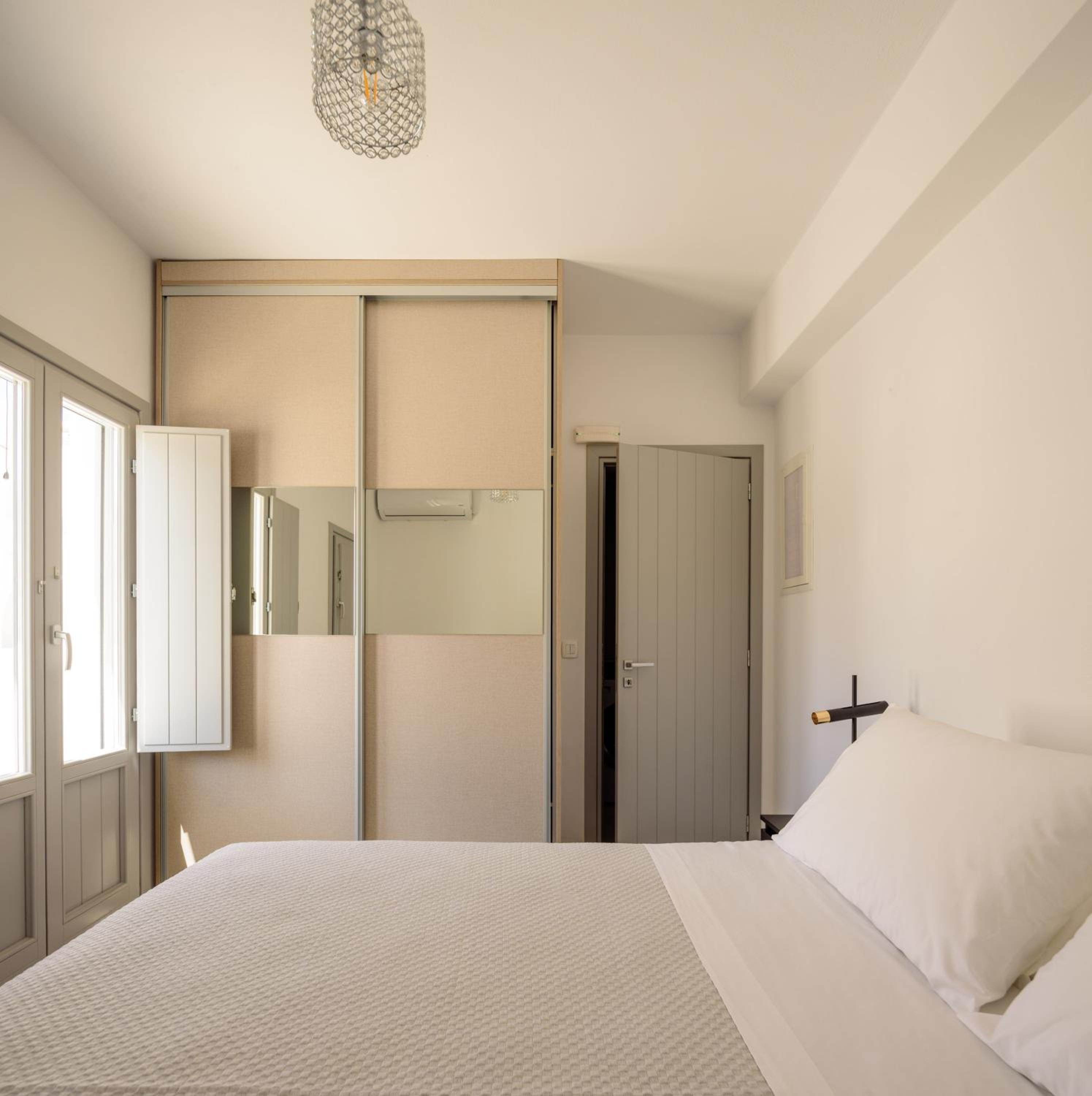 MESSARIA APARTMENt