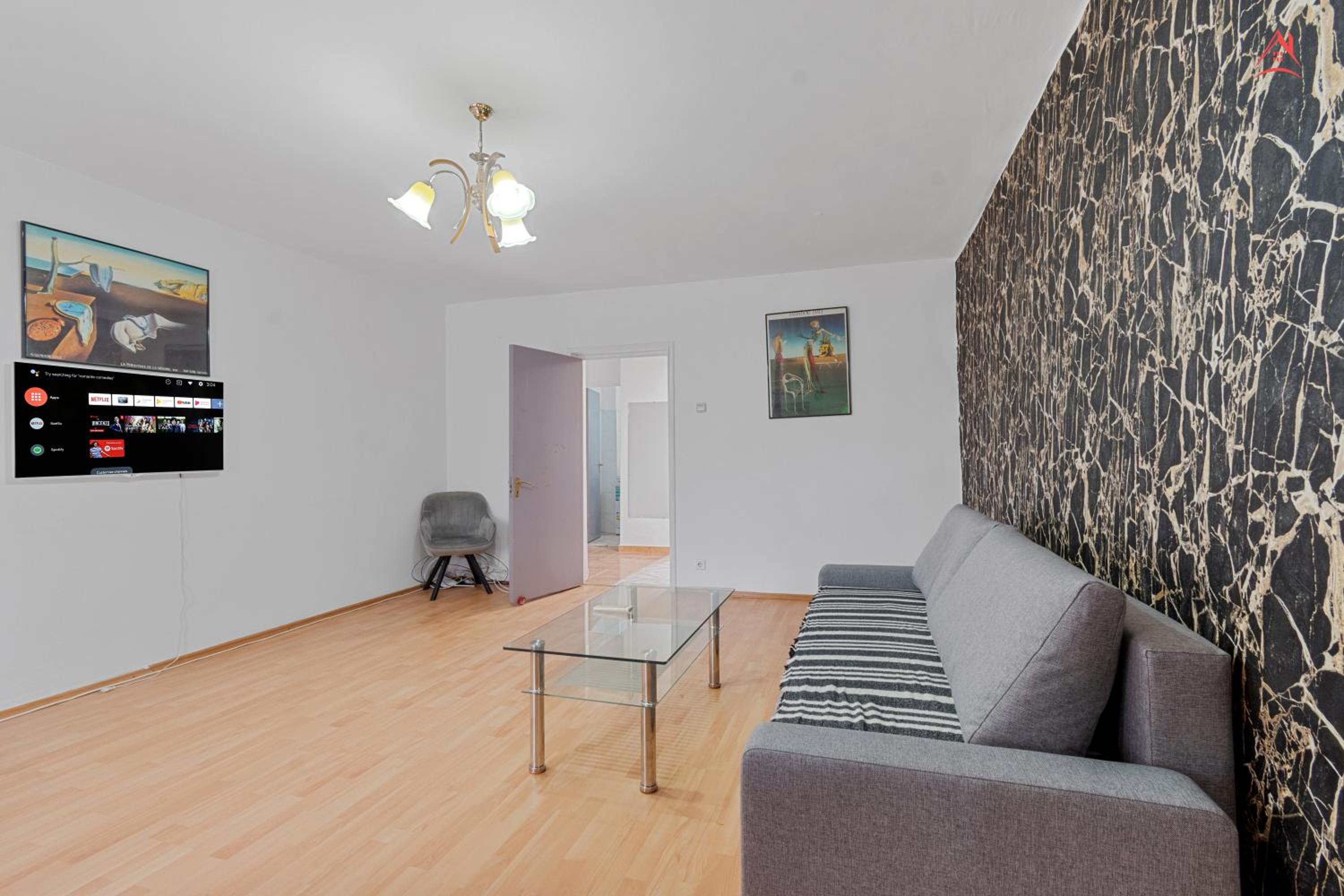 Unirii Large 2 Bedroom Apartment