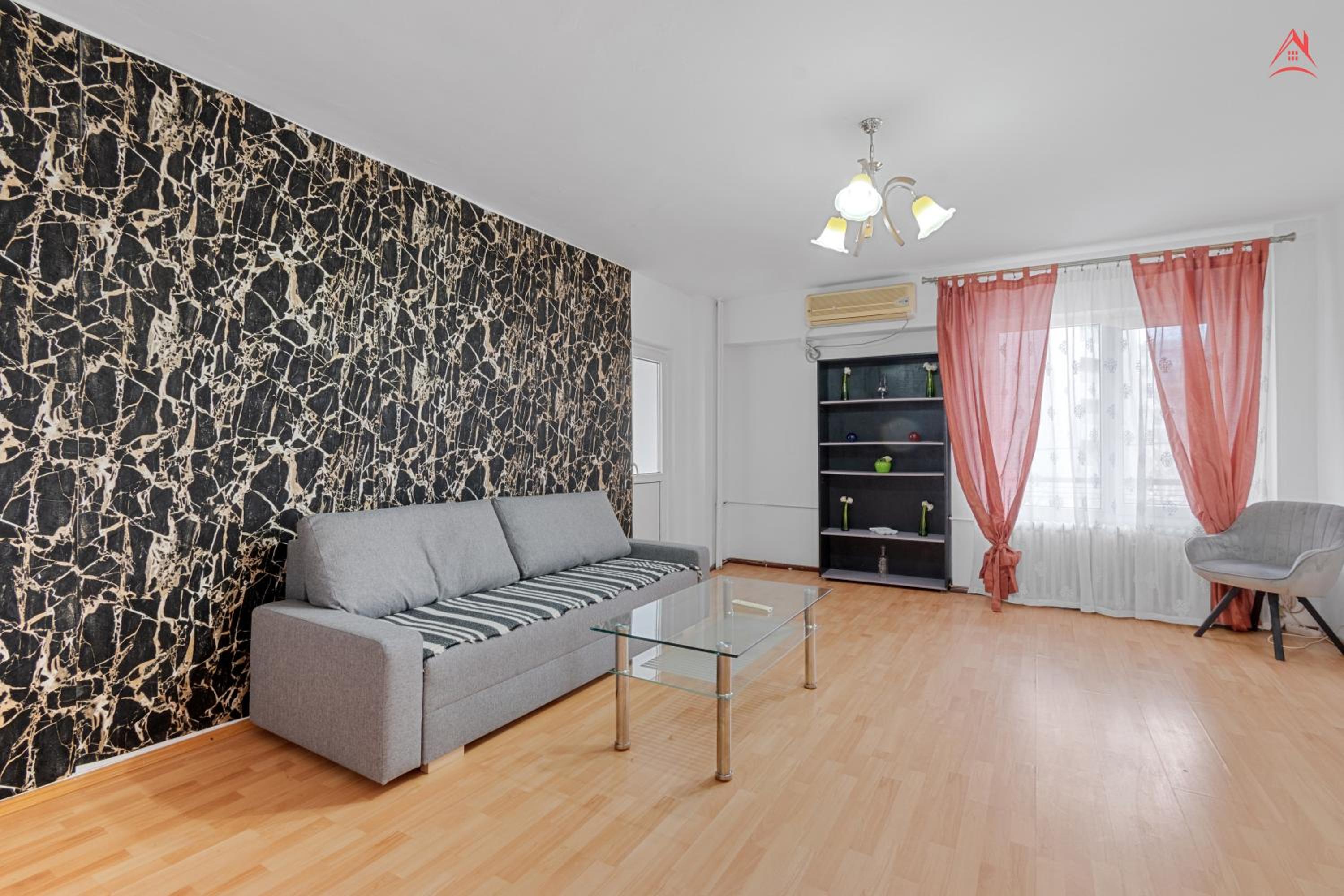 Unirii Large 2 Bedroom Apartment