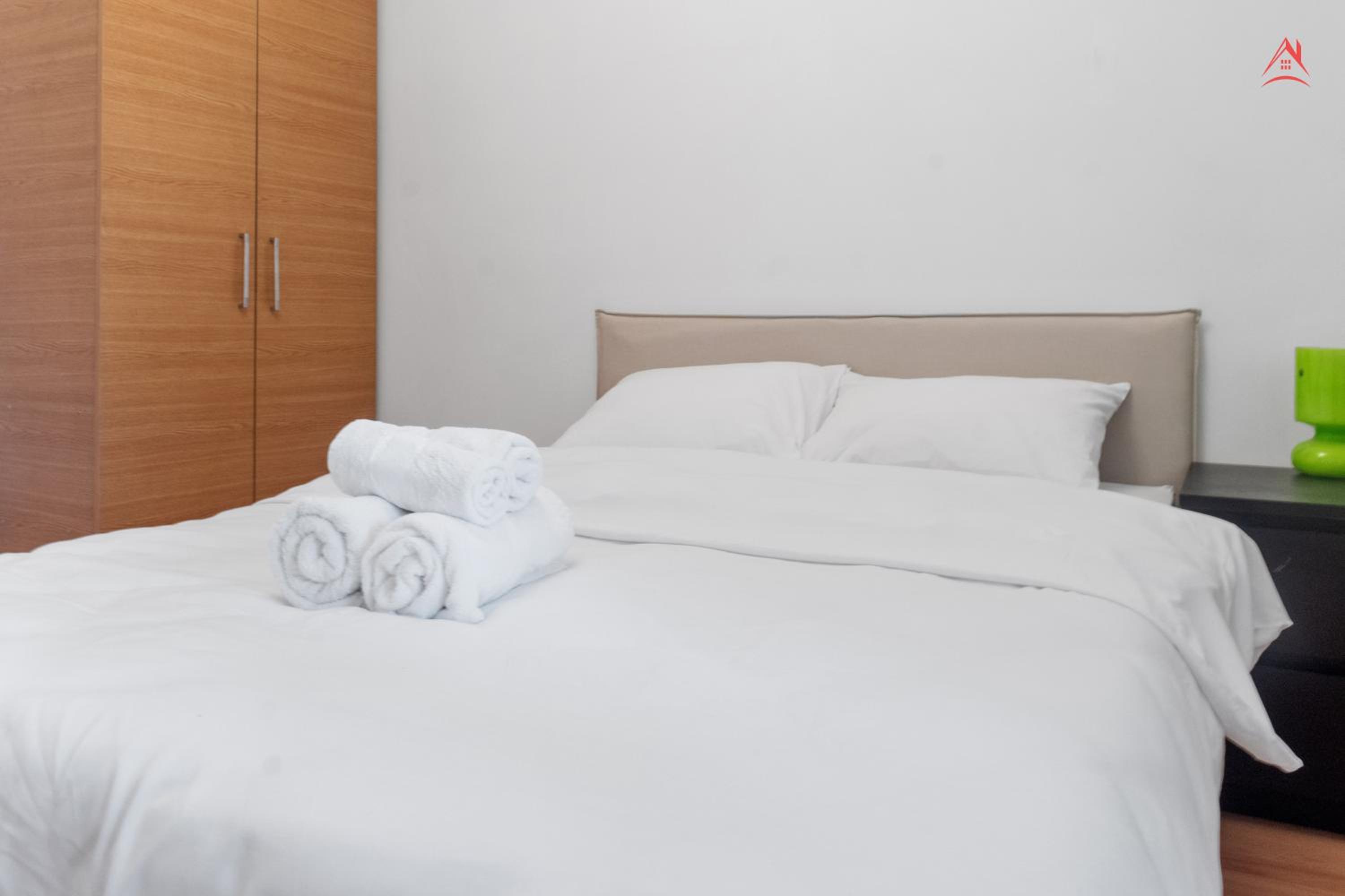 Unirii Large 2 Bedroom Apartment