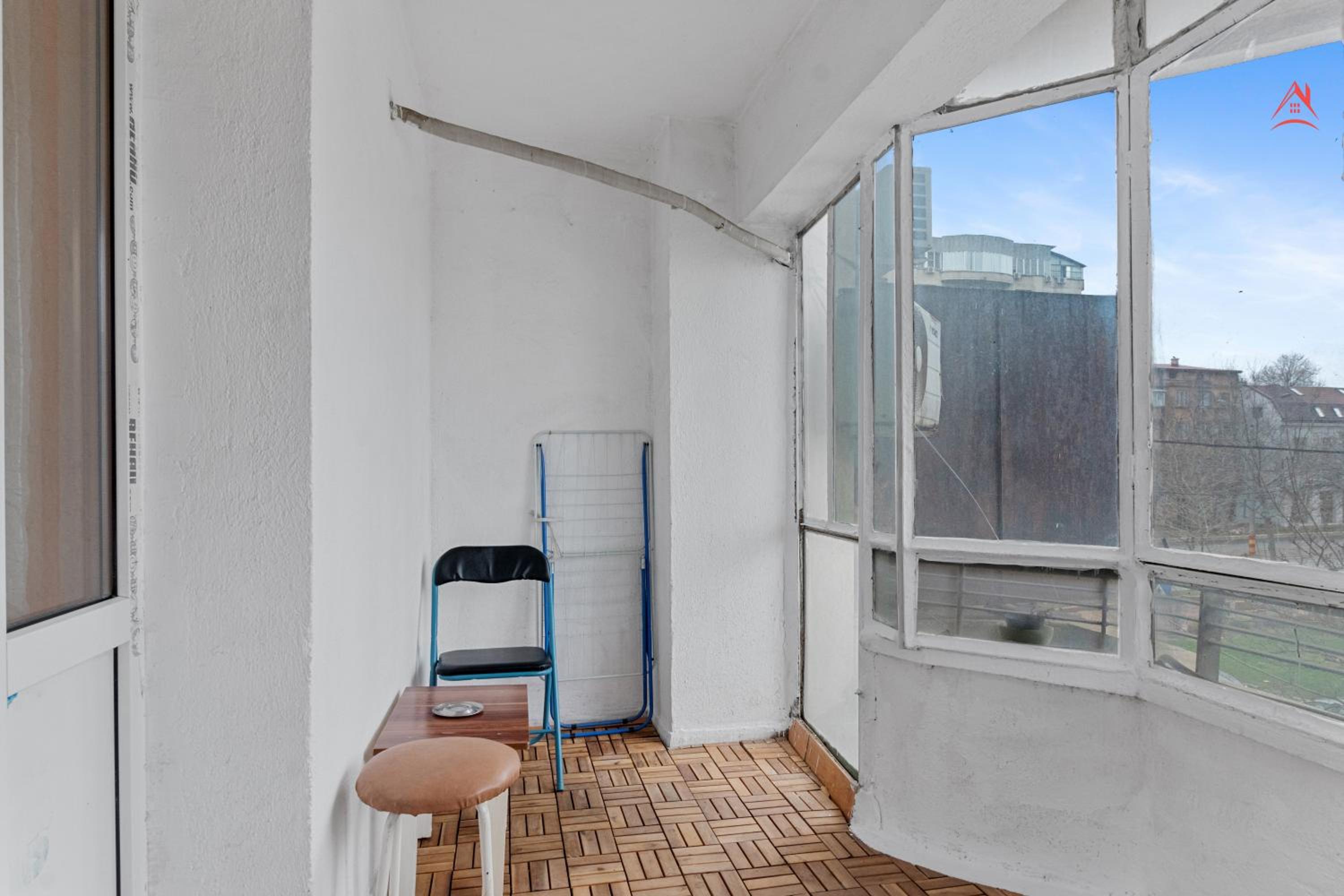 Unirii Large 2 Bedroom Apartment