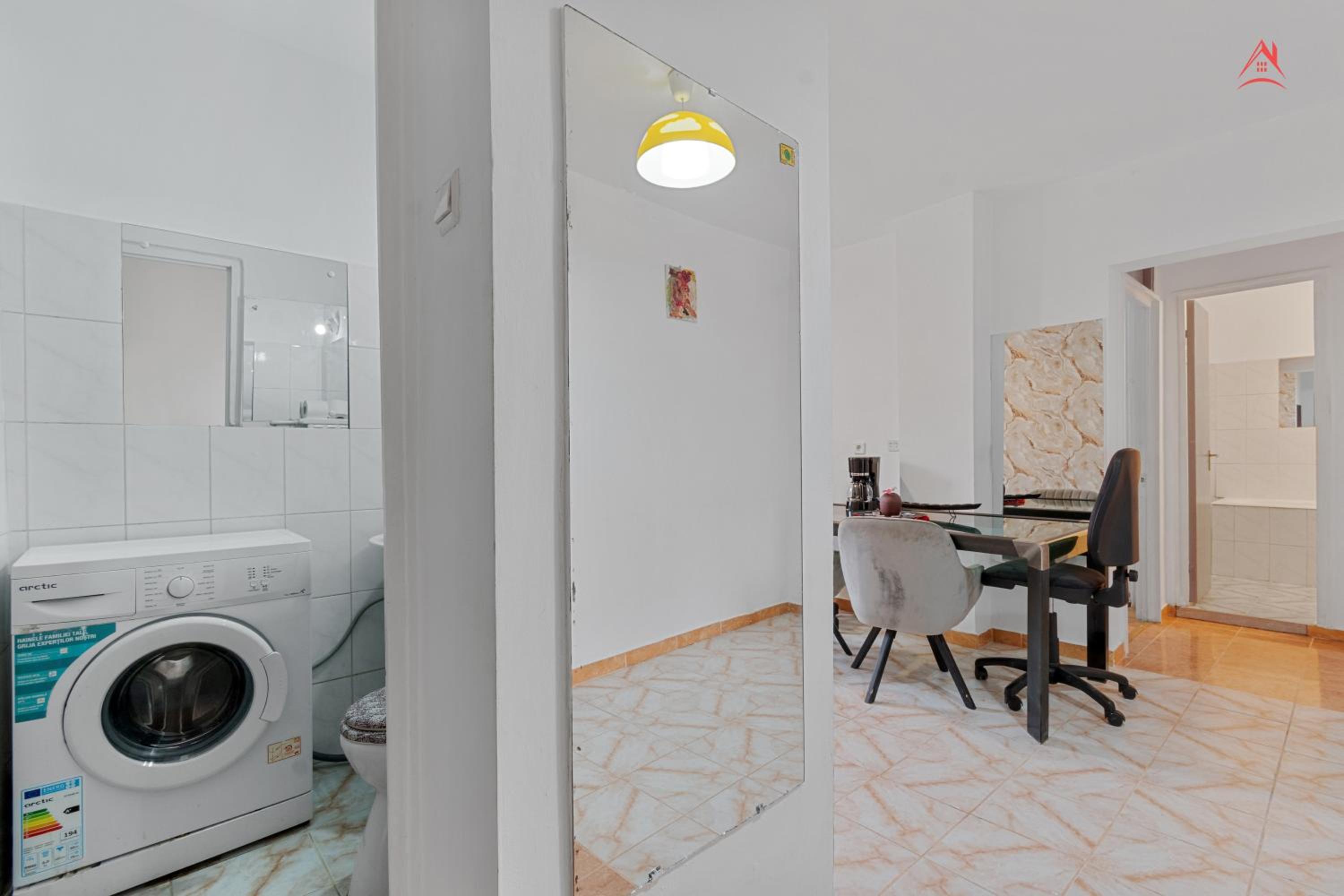 Unirii Large 2 Bedroom Apartment