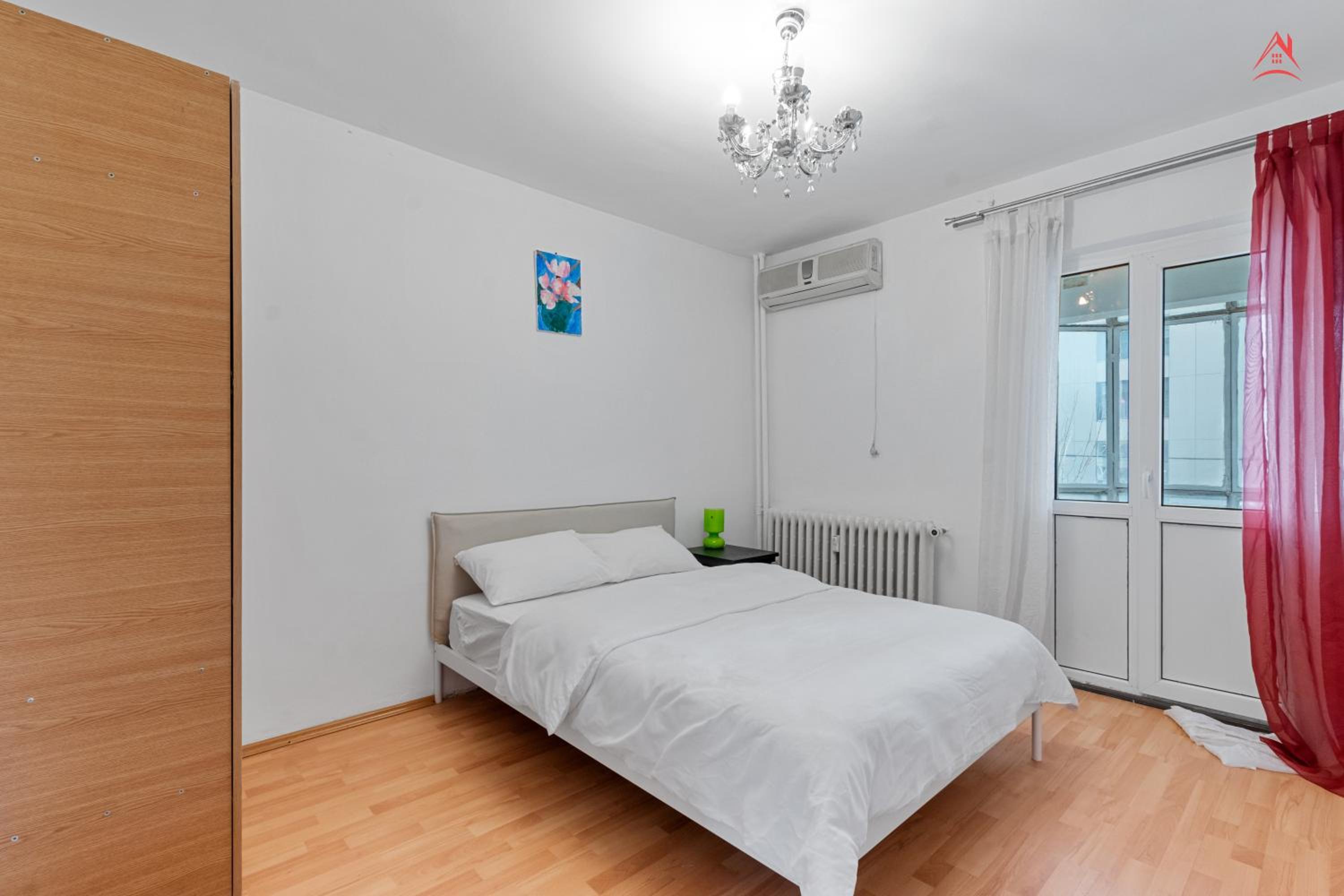Unirii Large 2 Bedroom Apartment