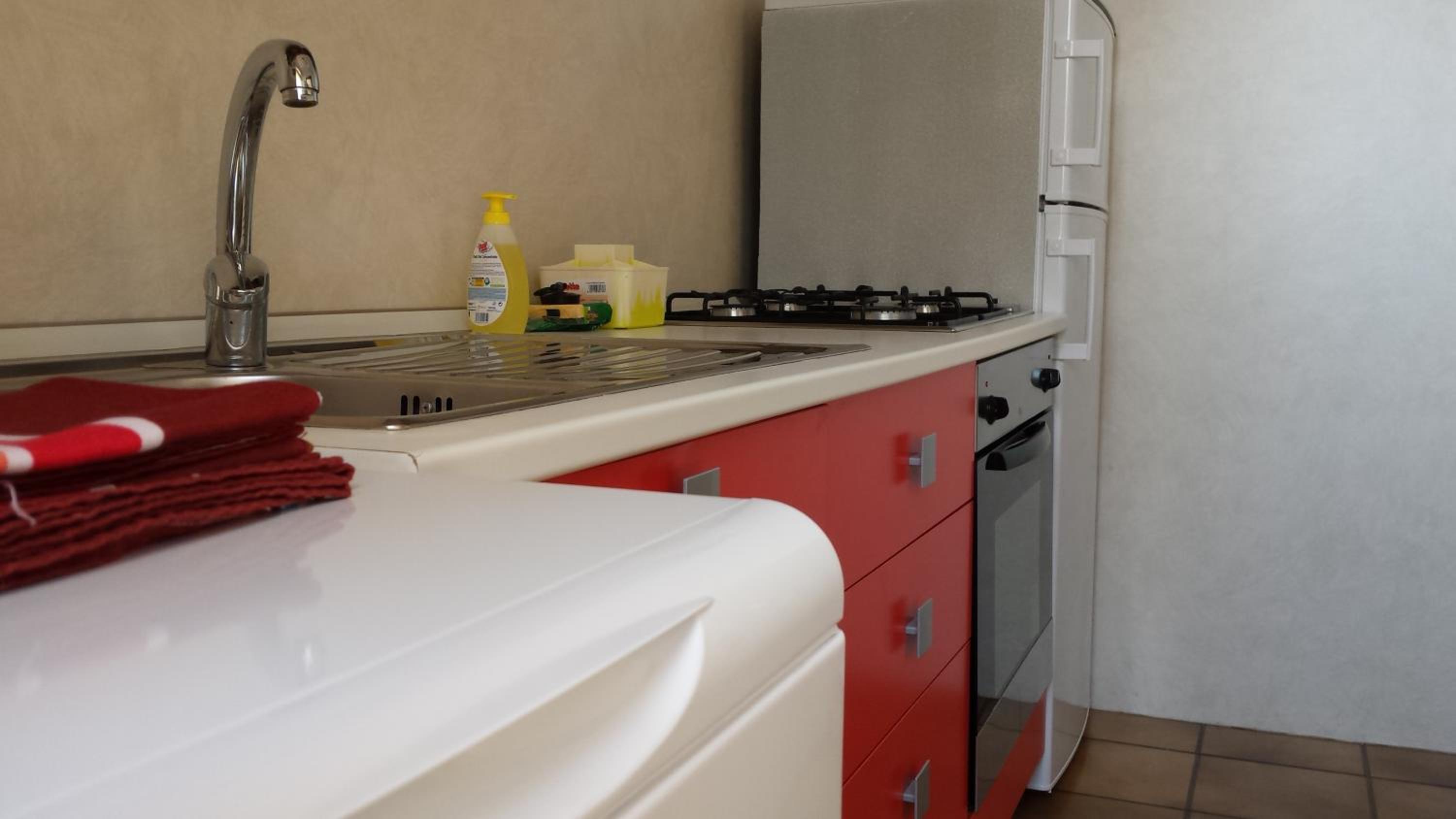 My Beachouse en Montesilvano — kitchen