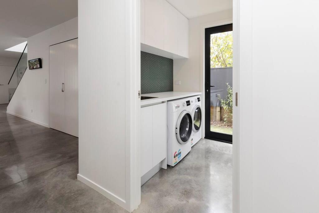 Photo 33