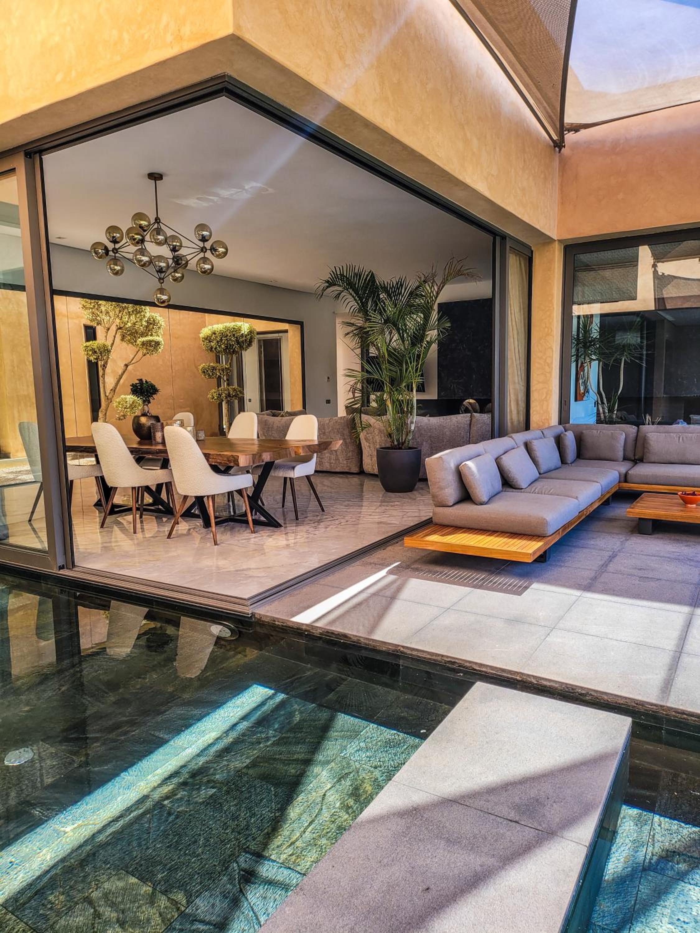 lounge