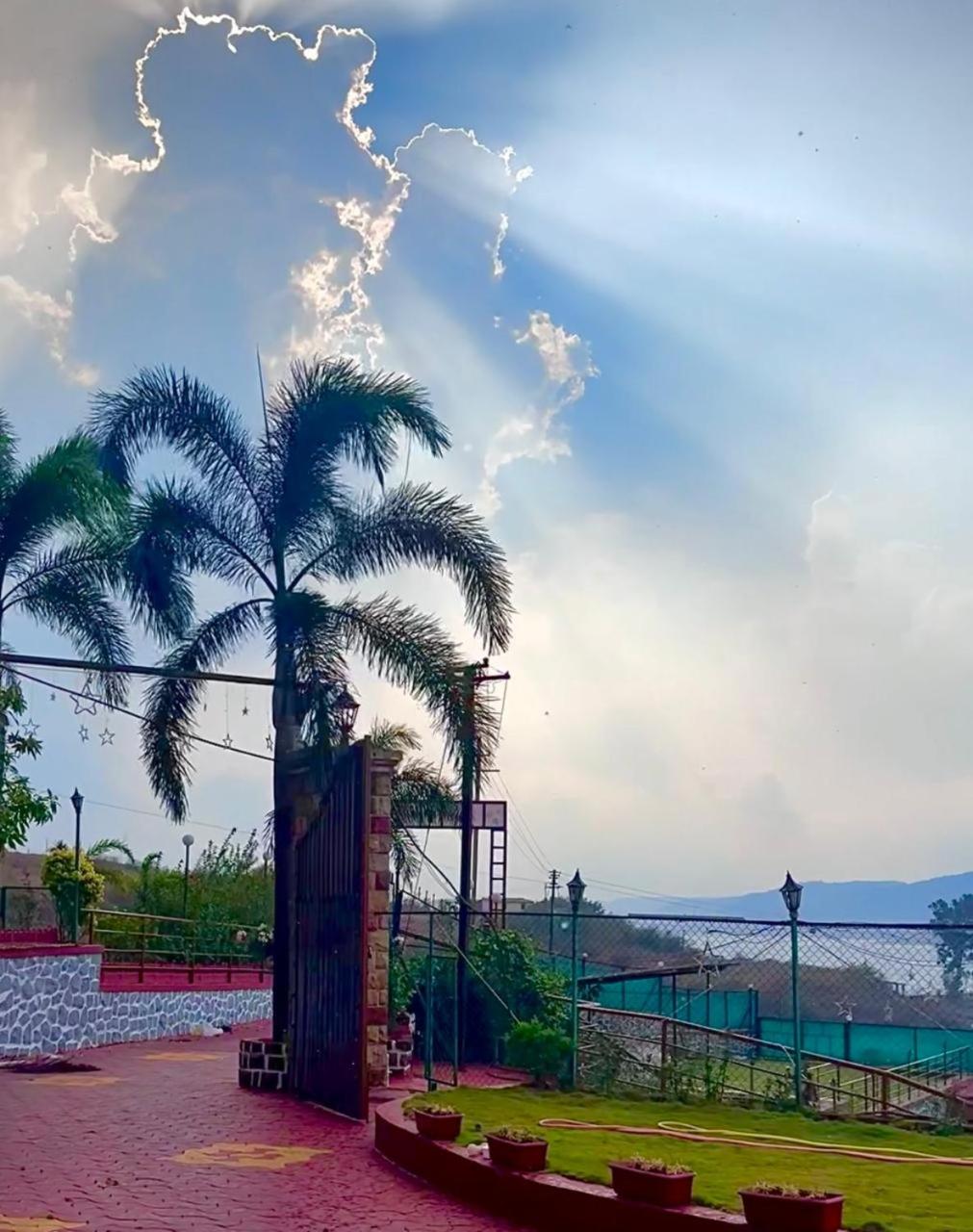 Passiflora Resorts