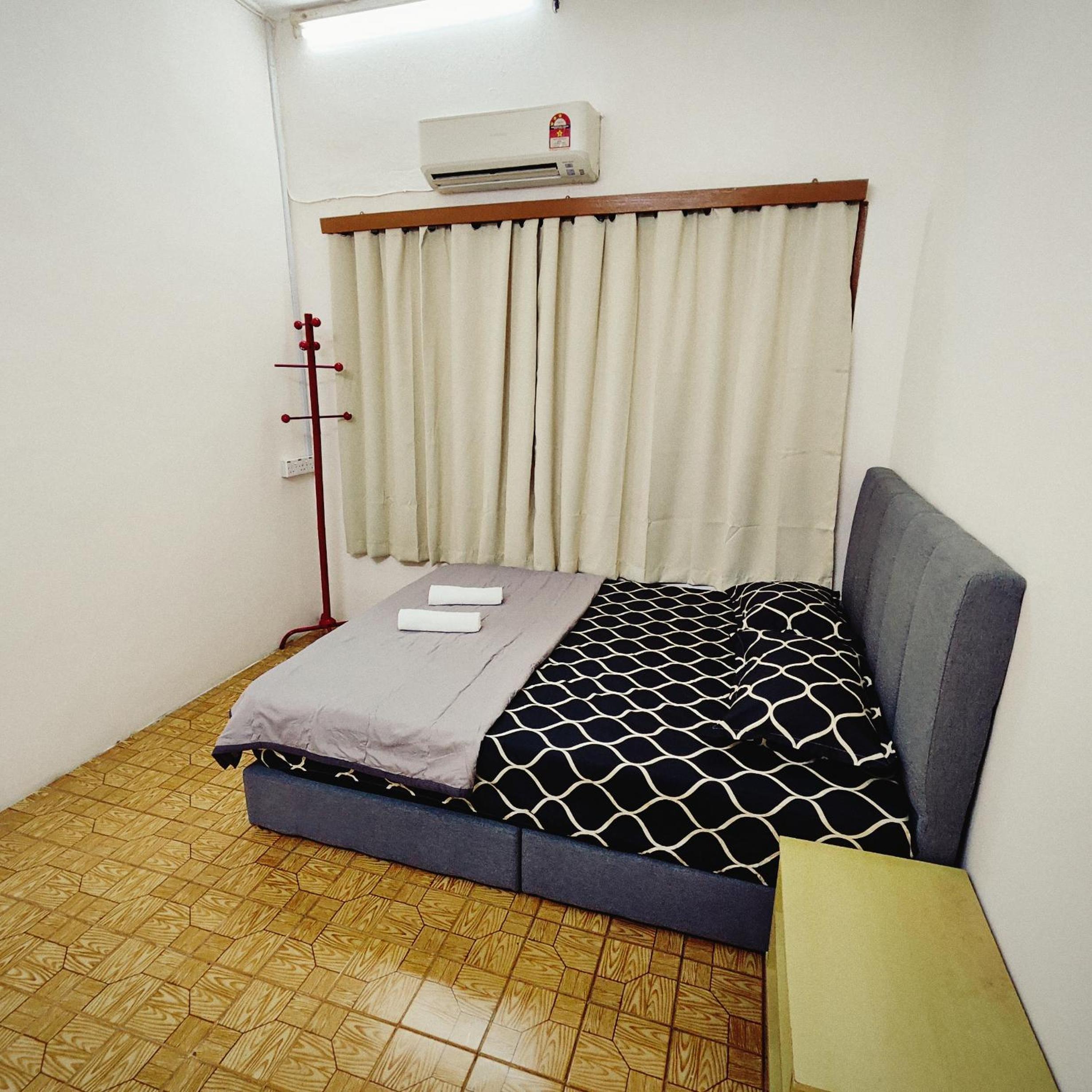 Cheras Landed Homestay 4BR - 10Pax - MRT Suntex photo 7