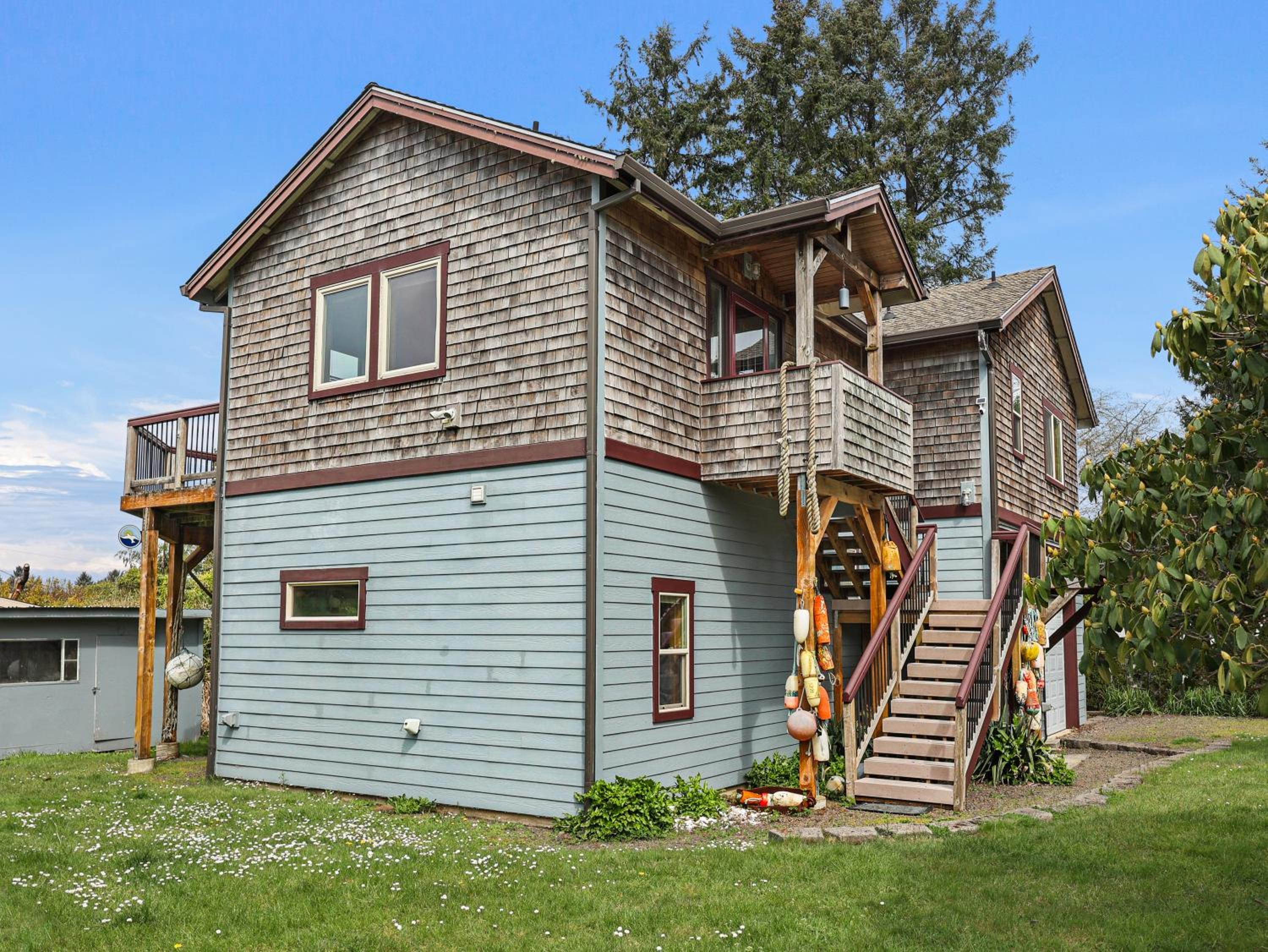 Casual Netarts Beach Bay Hideaway Tillamook OR view 2