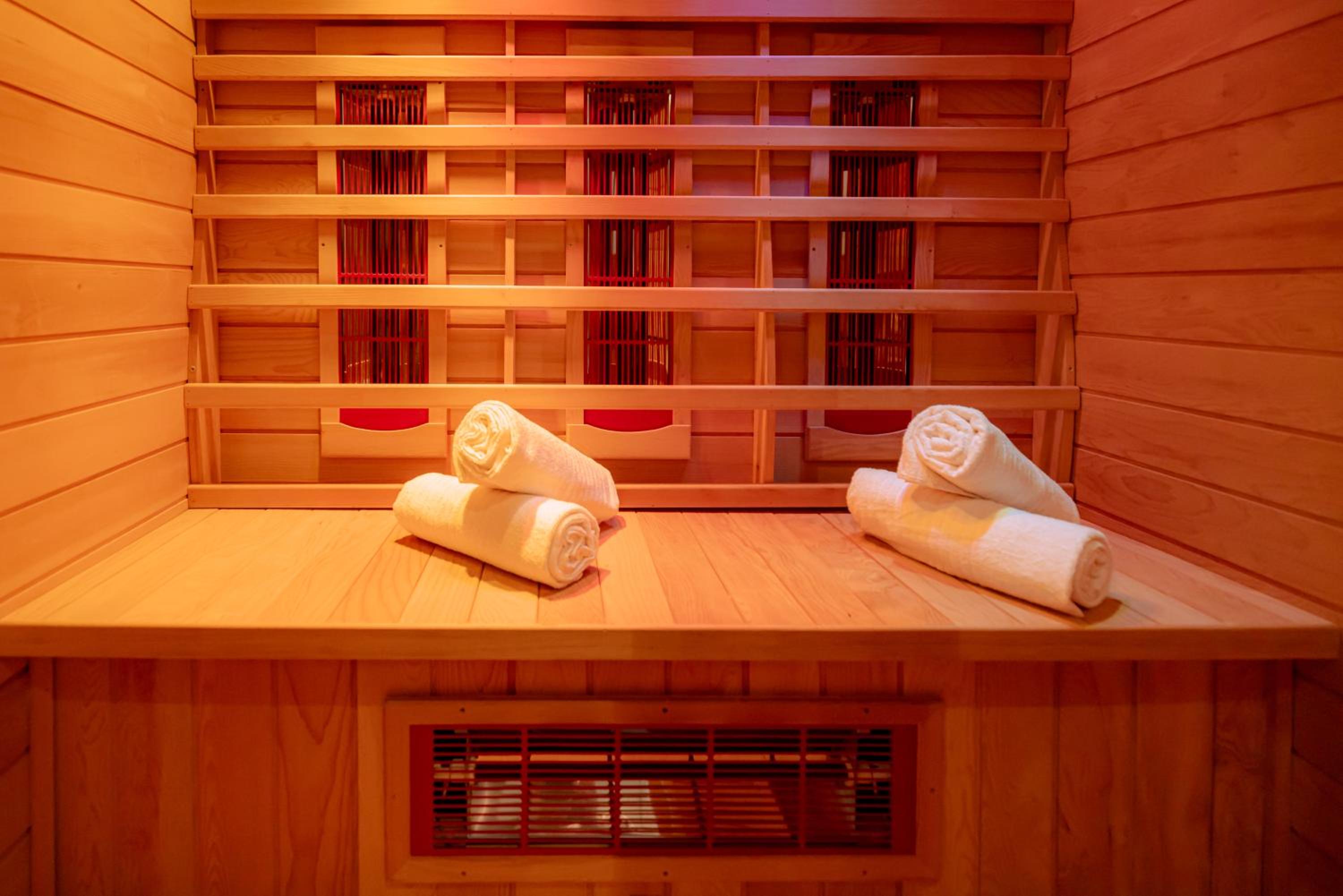 VISIMO Apartments Flims with private Sauna