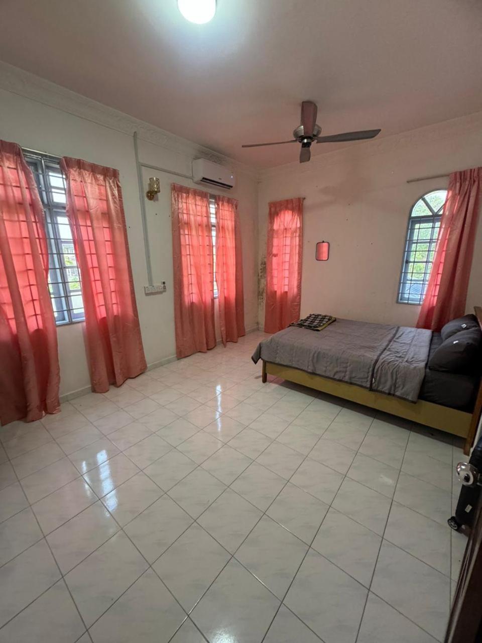 Mama Homestay Kampung Tapang Kota Bharu photo 3