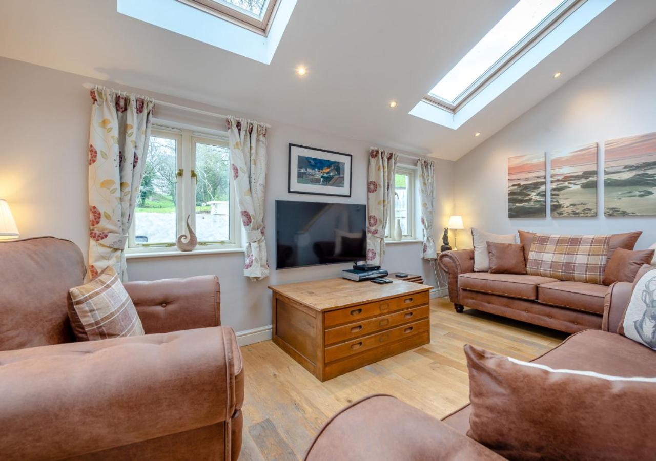 3 Bed in Freshwater East oc-w29240 view 2