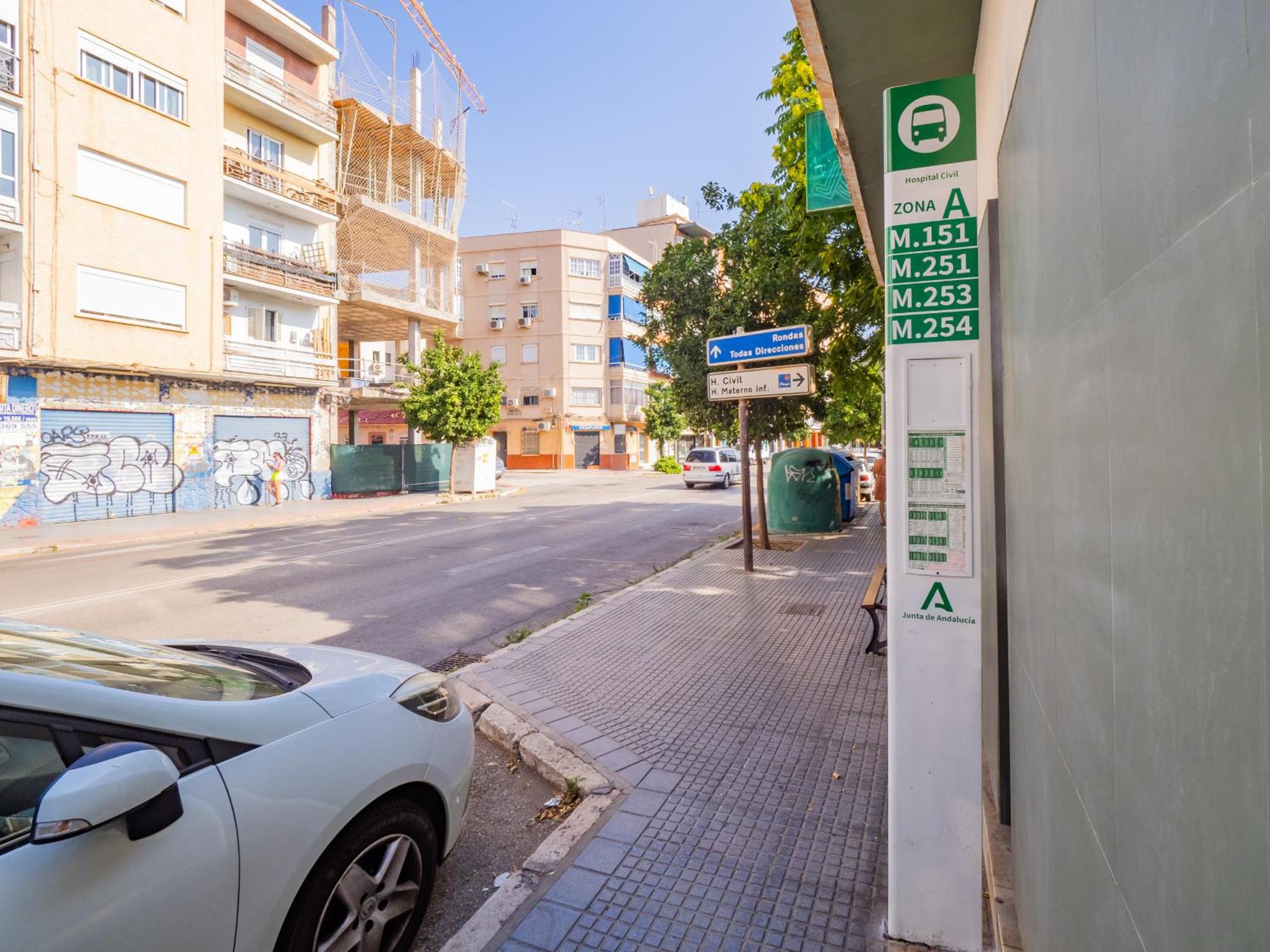 Cubo's Tejares Malaga Apartment