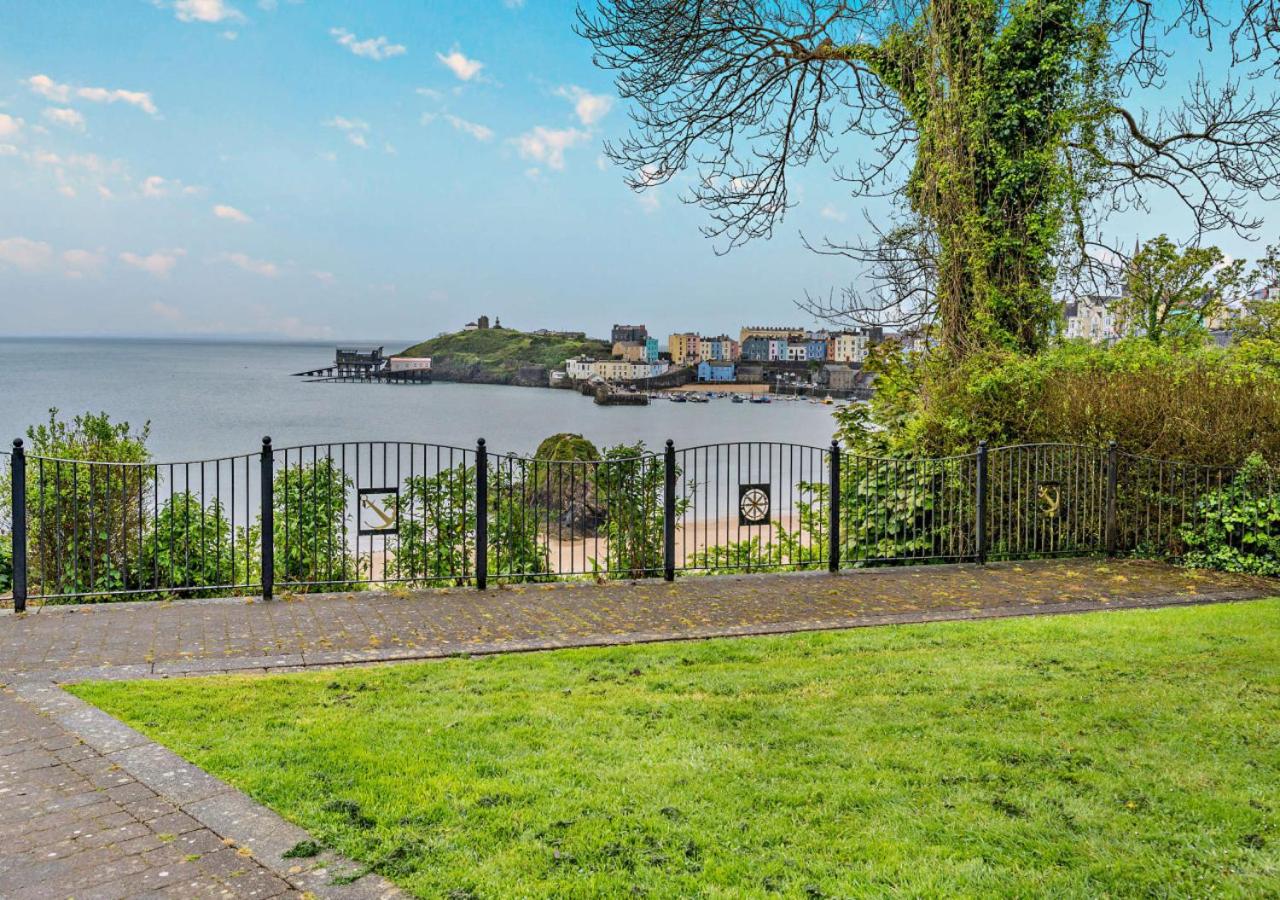 1 Bed in Tenby oc-p29296