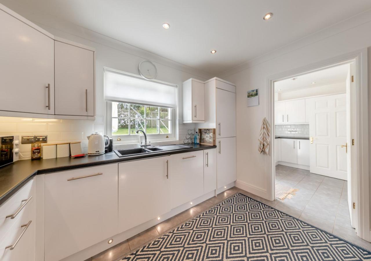 4 Bed in Llanon oc-g29204