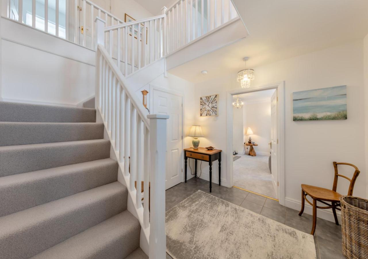 4 Bed in Llanon oc-g29204