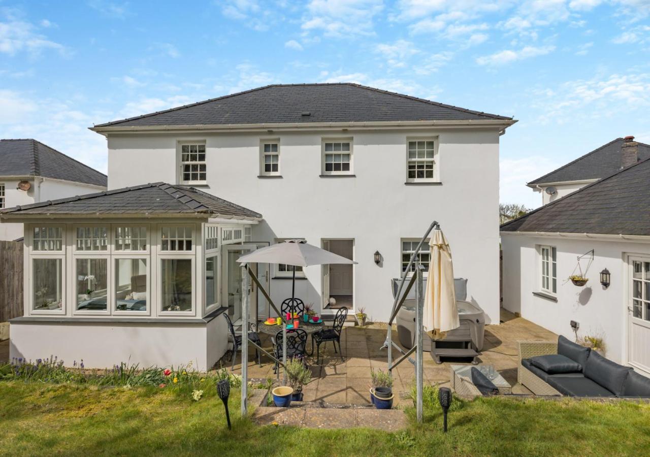 4 Bed in Llanon oc-g29204