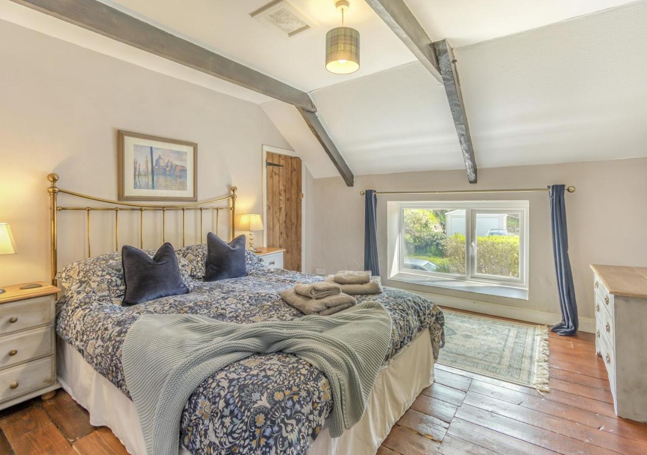 2 Bed in Abergwaun oc-t14348