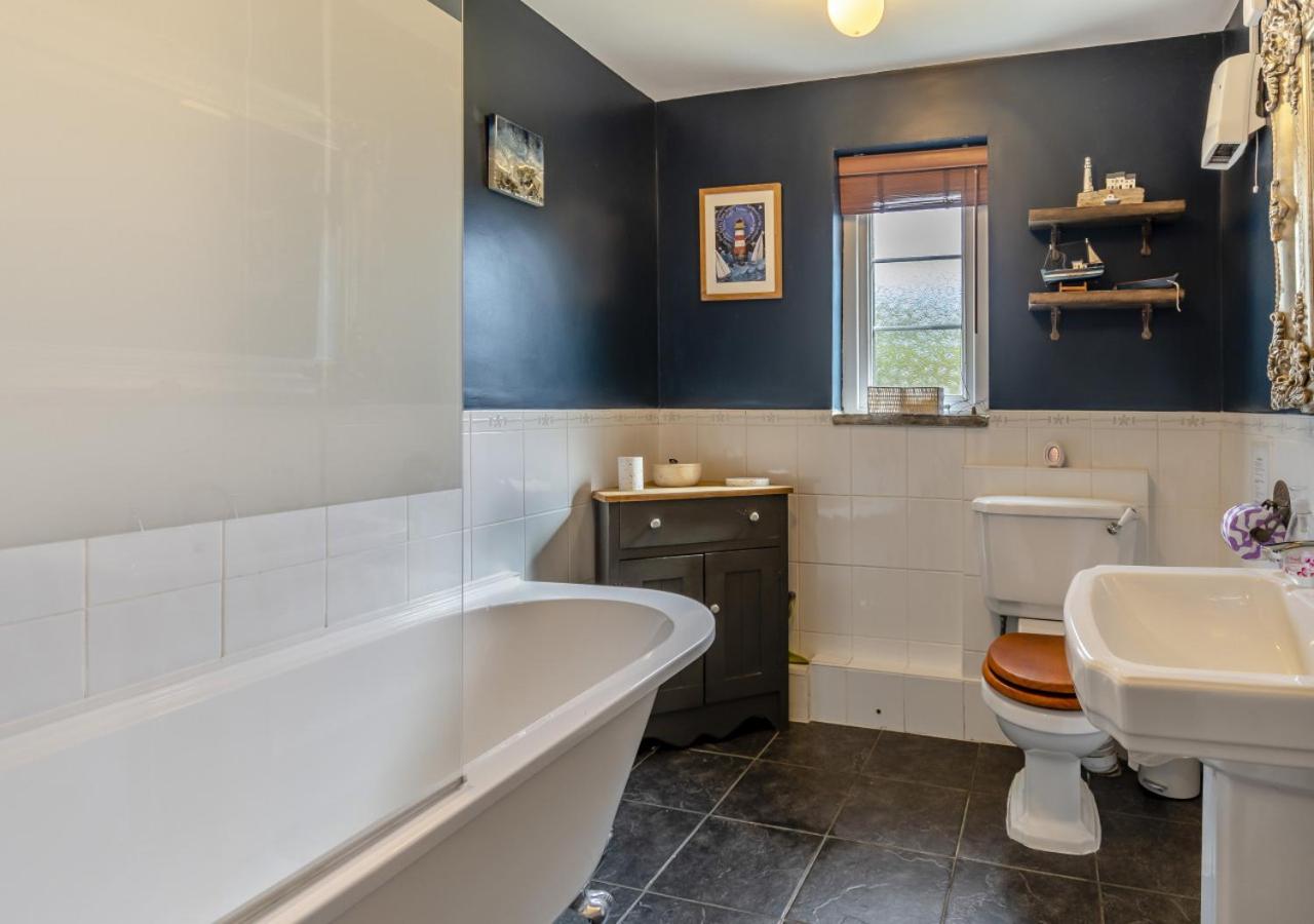 2 Bed in Abergwaun oc-t14348