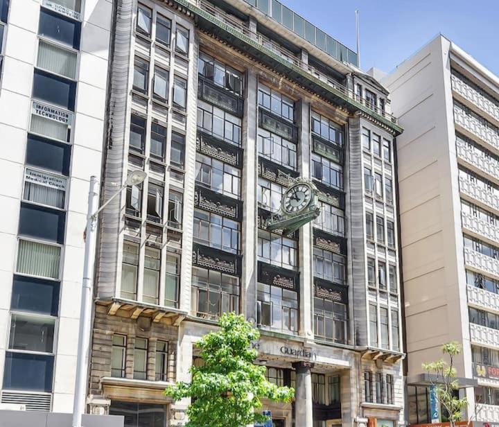 Prime Location Queen Street view 2