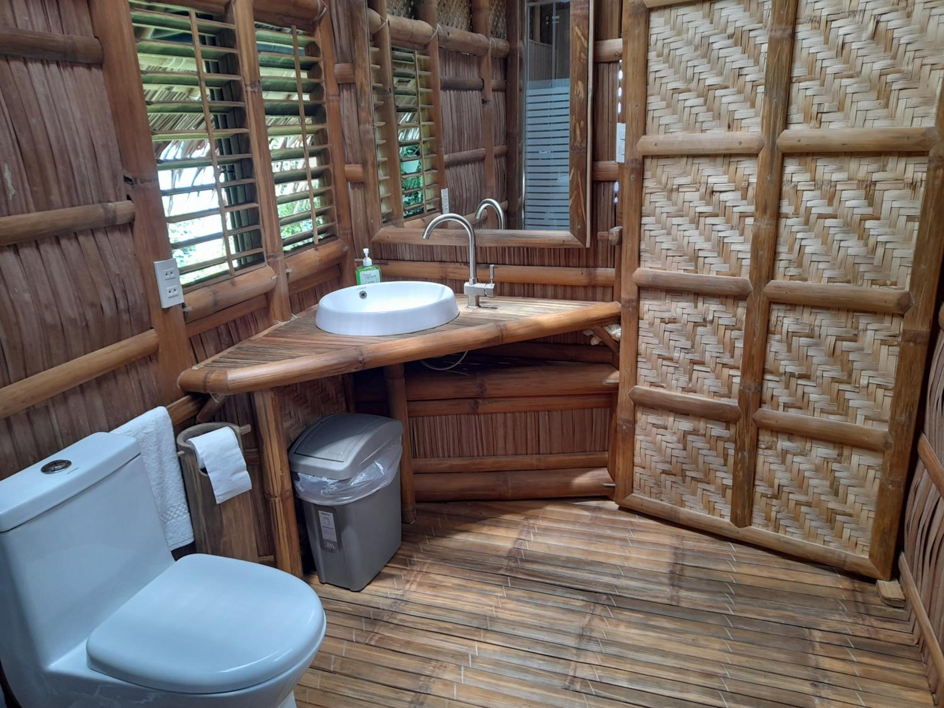 Kookoo's nest eco-lodge view 4