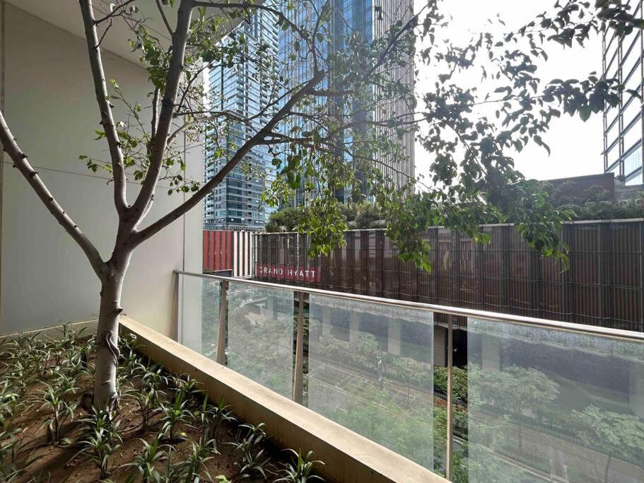 1-bedroom Glass View Suite beside Grand Hyatt BGC view 5