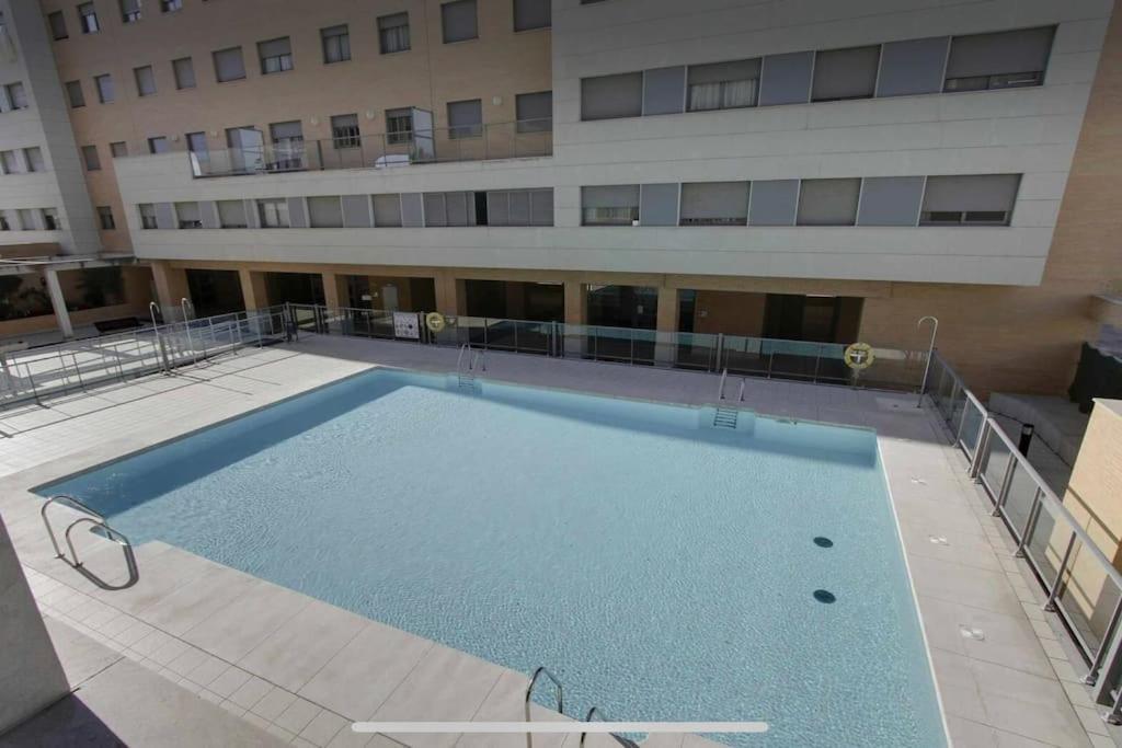 2º Línea de playa con piscina & parking