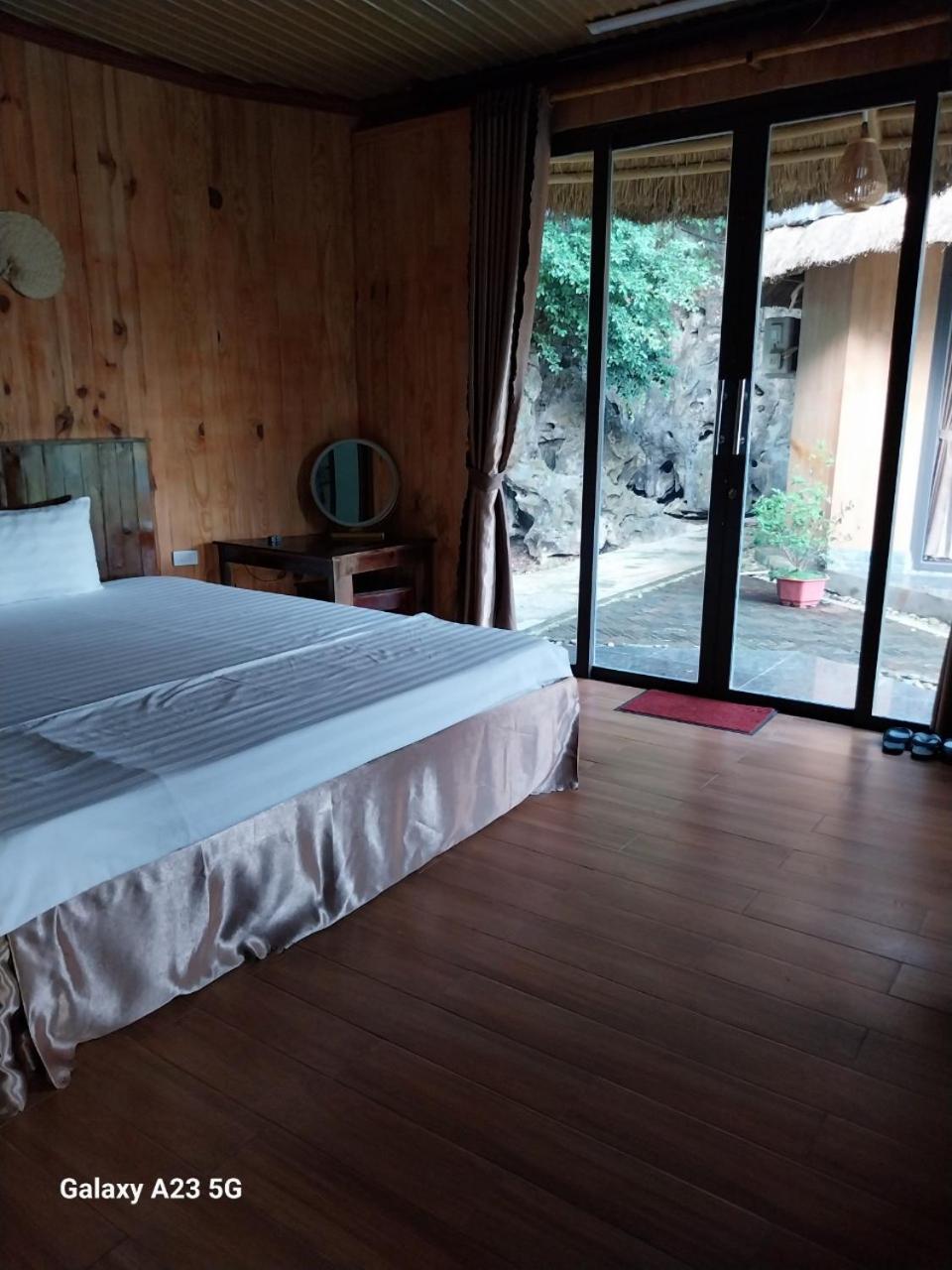 Trang An Royal Bungalow