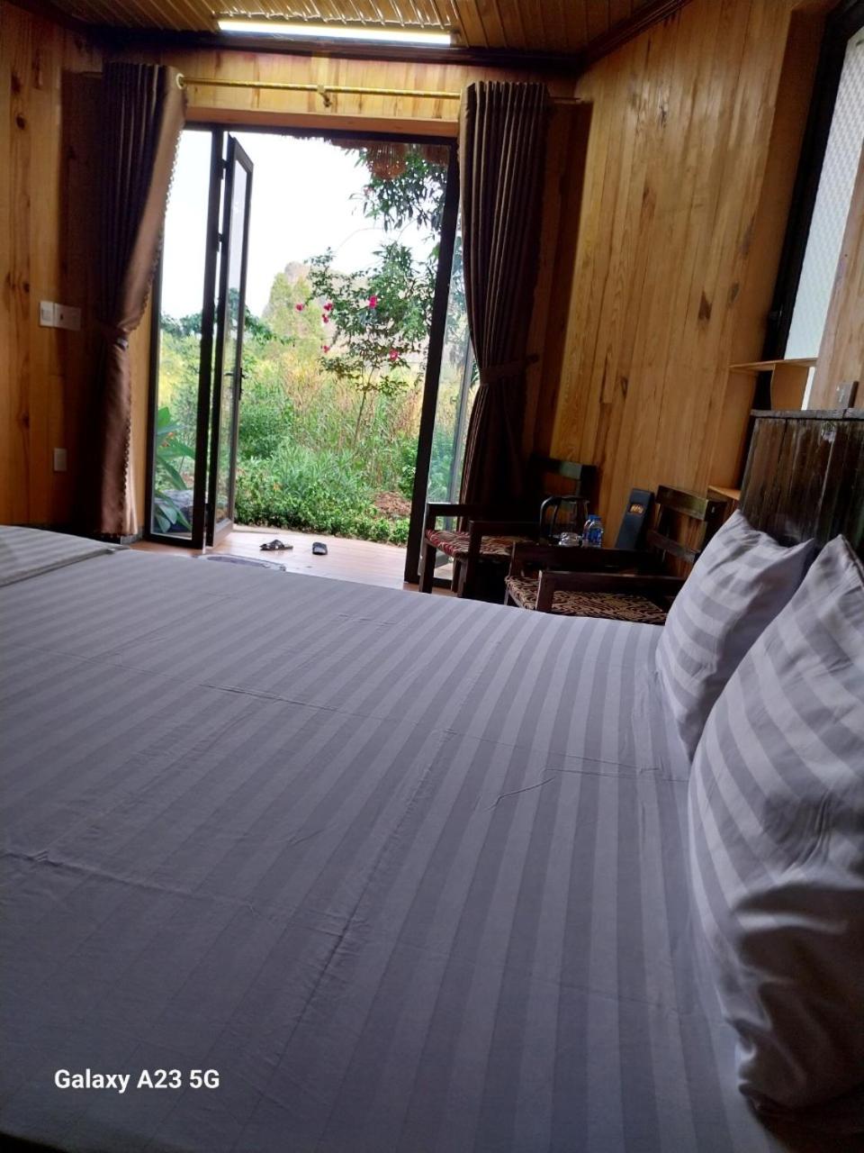 Trang An Royal Bungalow