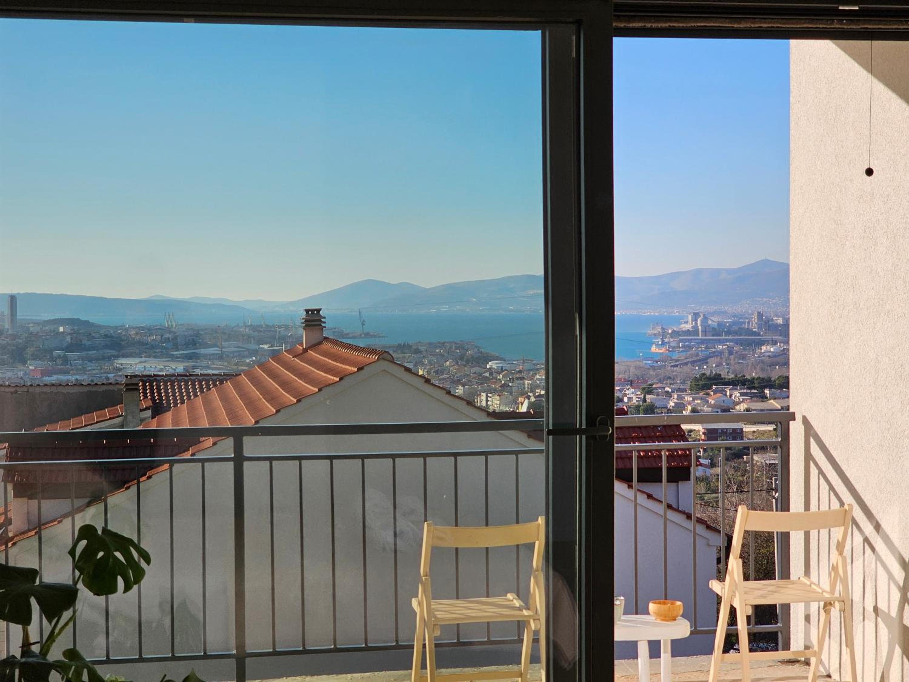 Villa Sea Horizon with a pool view 5