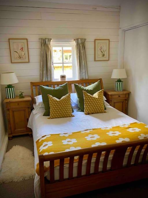Sissinghurst Stables A comfortable country home in the Garden of England and just one hour from London