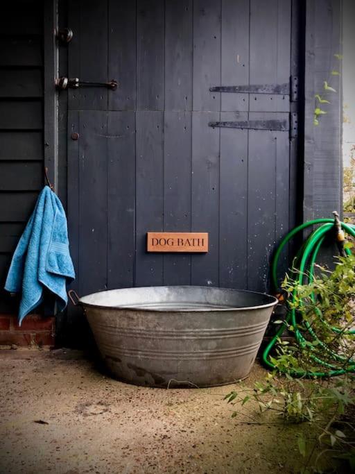 Sissinghurst Stables A comfortable country home in the Garden of England and just one hour from London