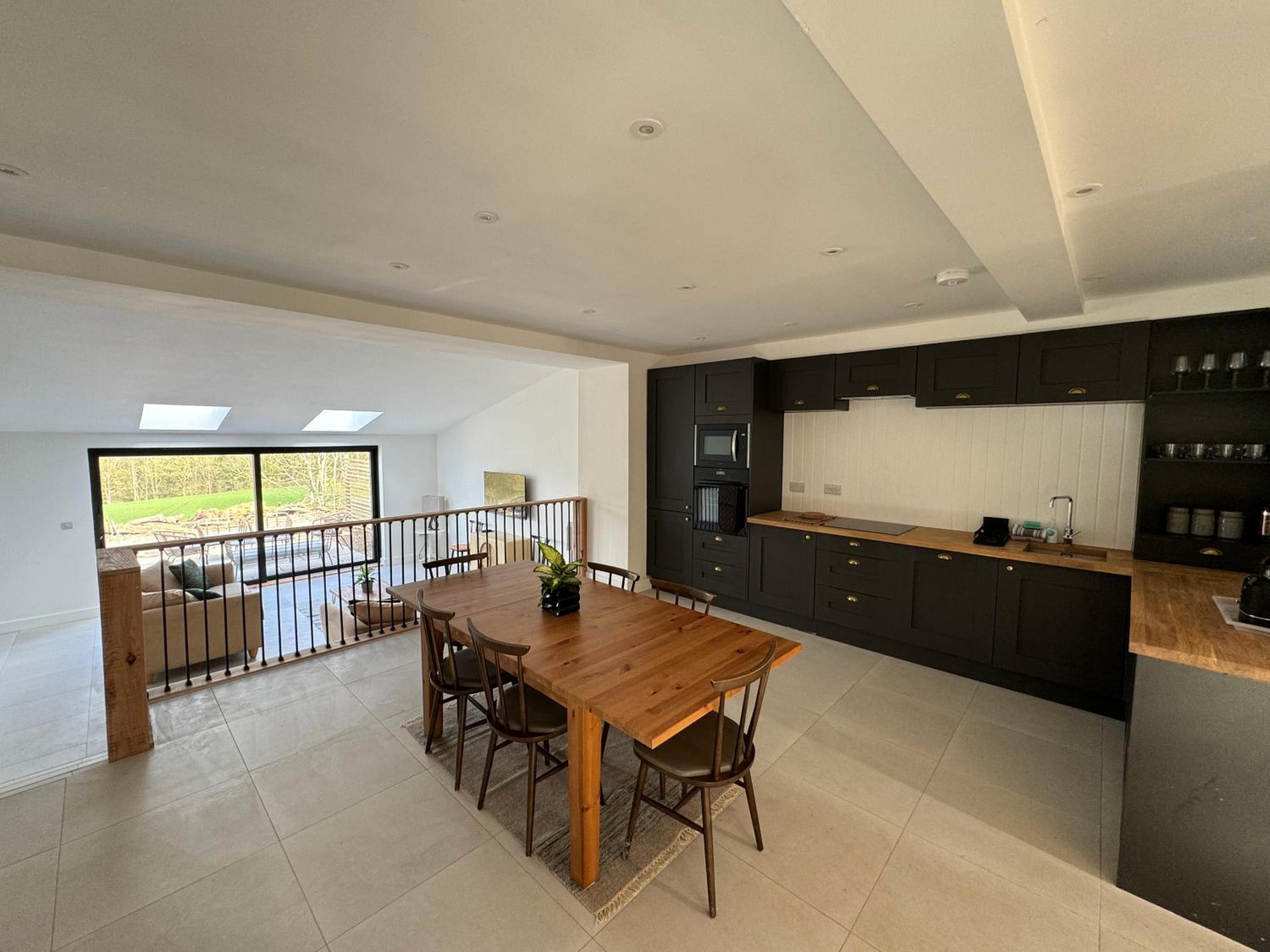 The Tack Store, Modern 3 Bed, 6 person, Barn in a Rural Setting with Great Access, photo 9