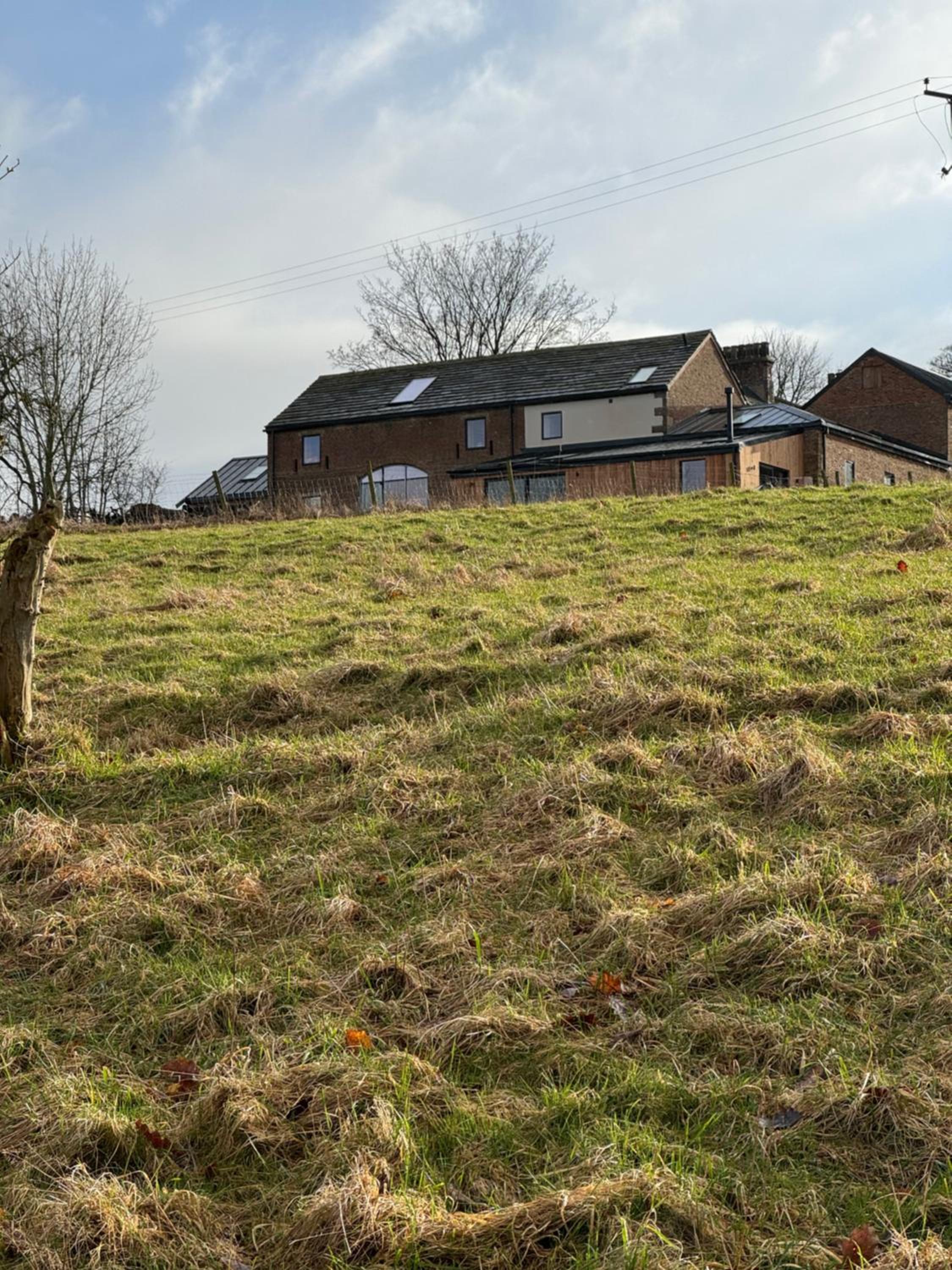 The Tack Store, Modern 3 Bed, 6 person, Barn in a Rural Setting with Great Access