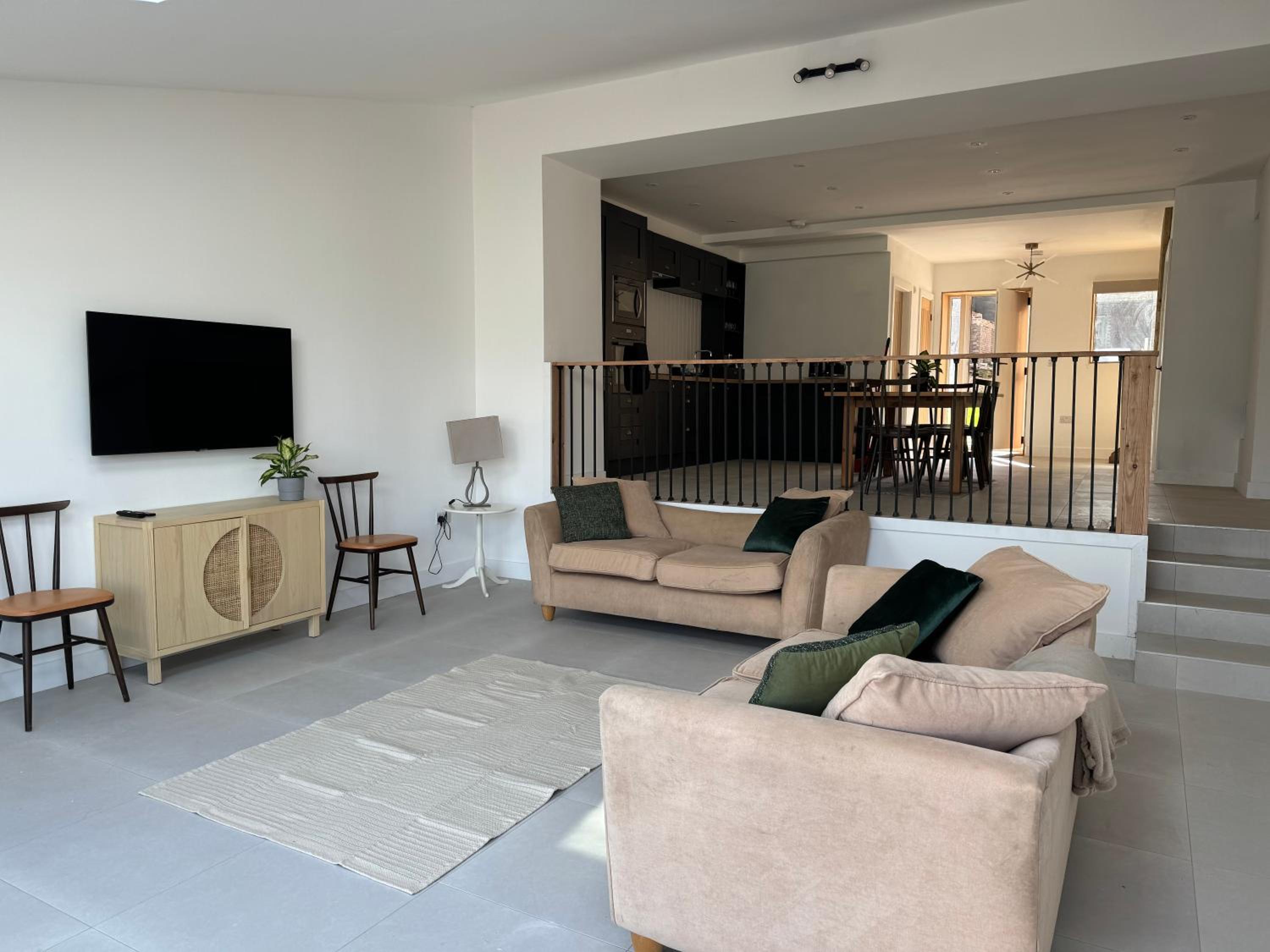 The Tack Store, Modern 3 Bed, 6 person, Barn in a Rural Setting with Great Access, photo 12