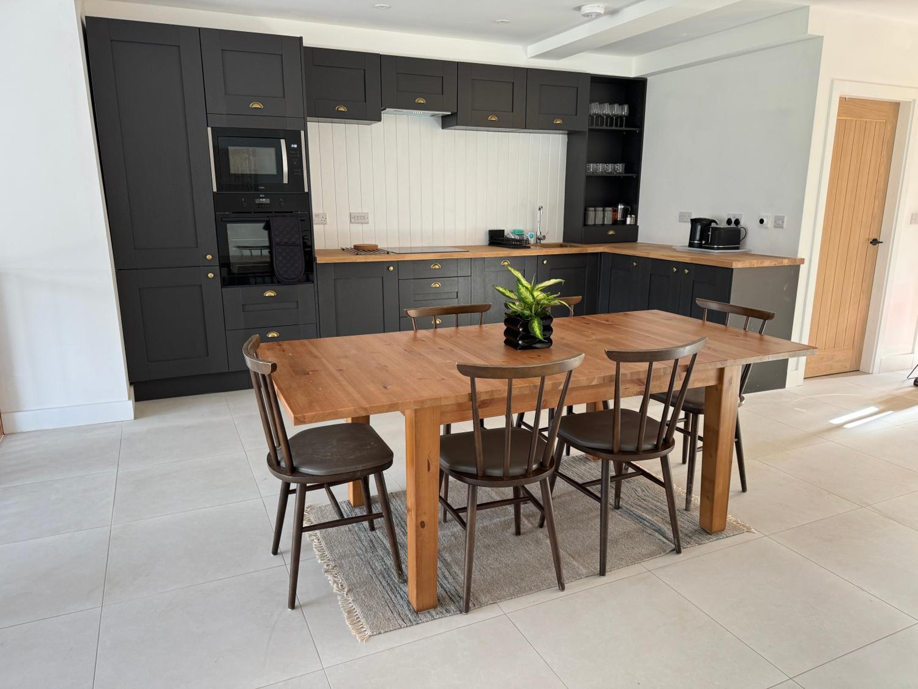 The Tack Store, Modern 3 Bed, 6 person, Barn in a Rural Setting with Great Access, photo 18
