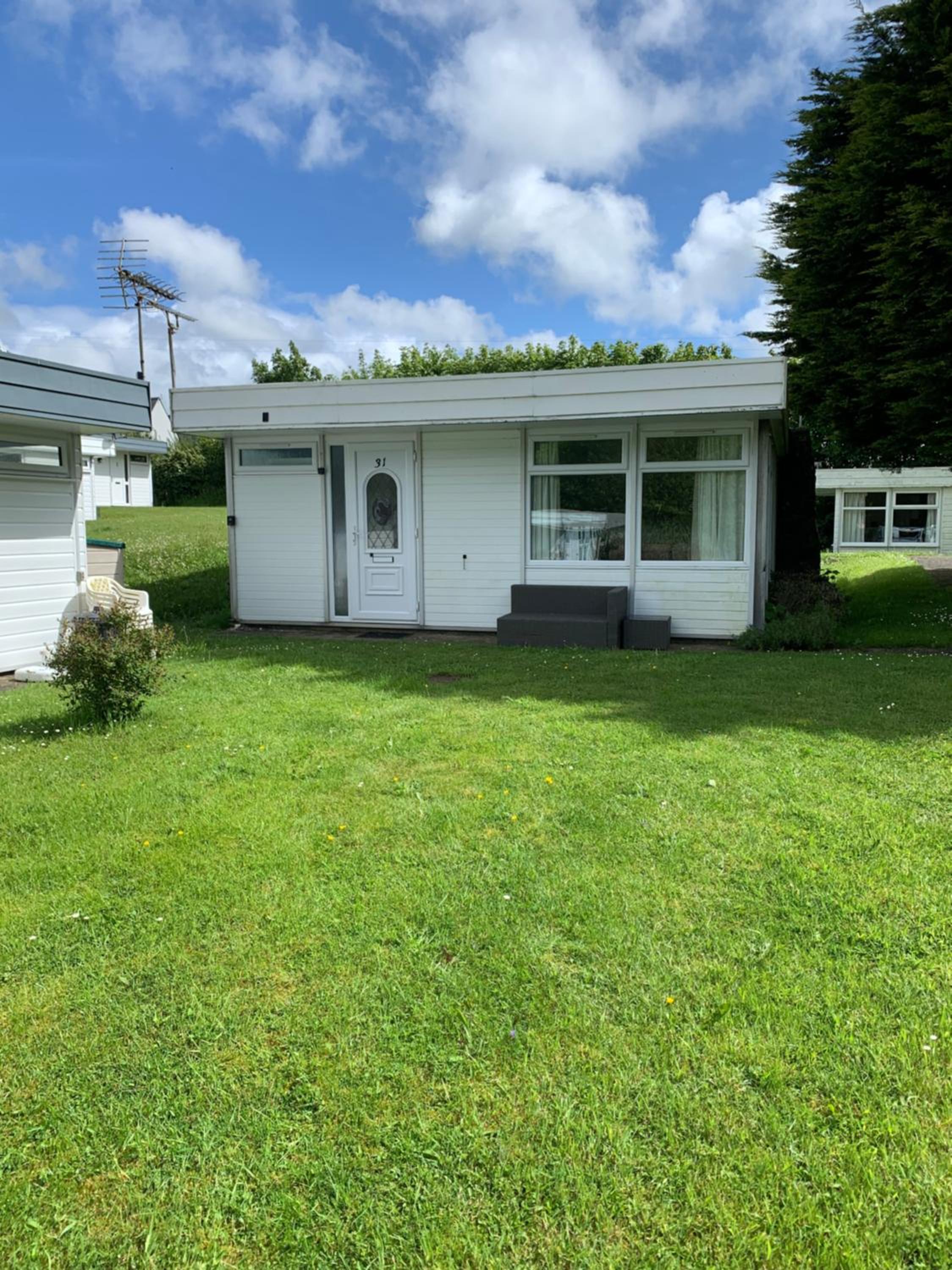 Woodland chalet close to beach view 2