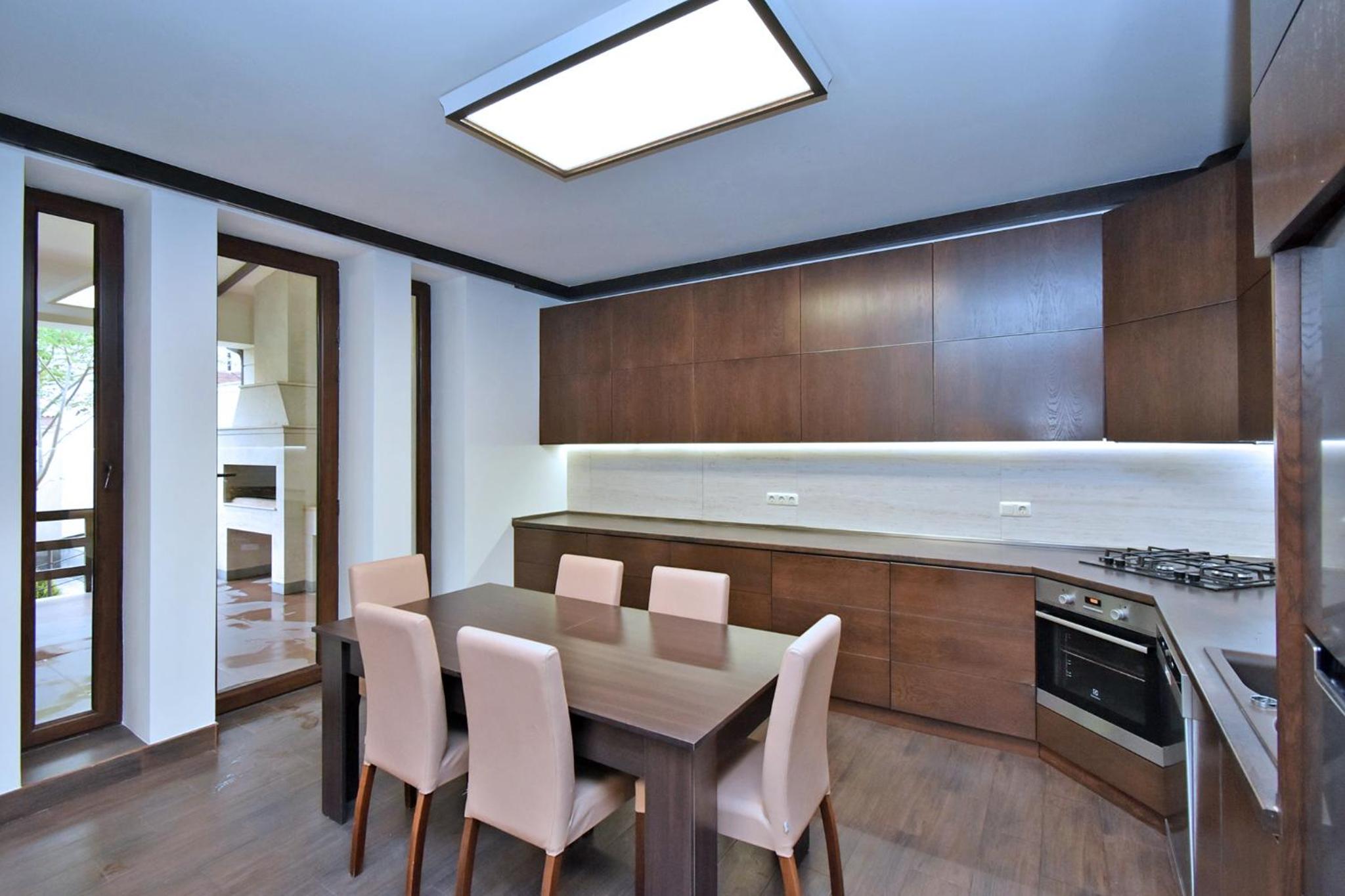 Luxury White House In Yerevan