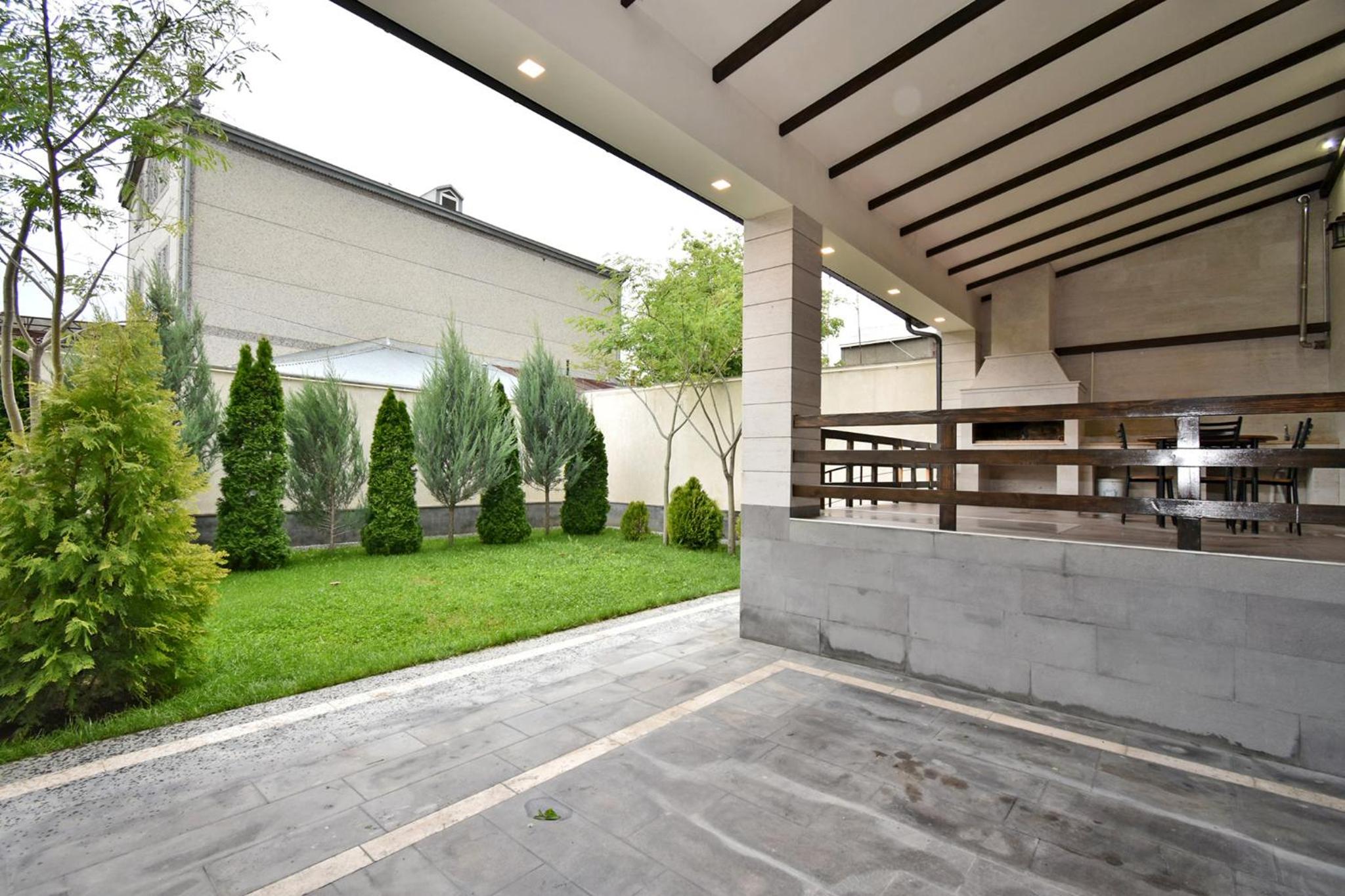 Luxury White House In Yerevan