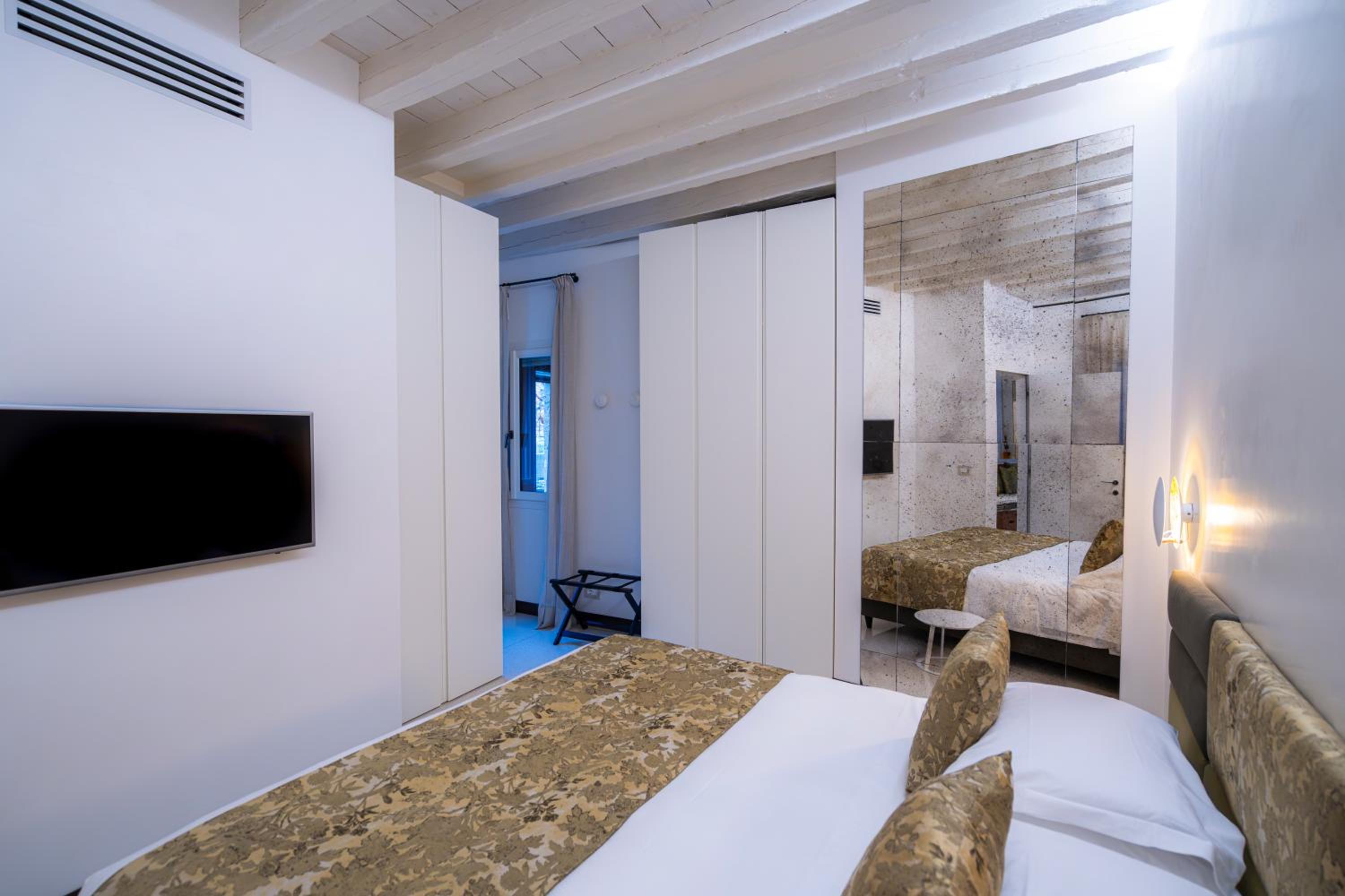 Palazzo Morosini Degli Spezieri - Lifestyle Apartments