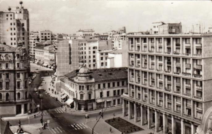 Love Nest in the Heart of the City view 5