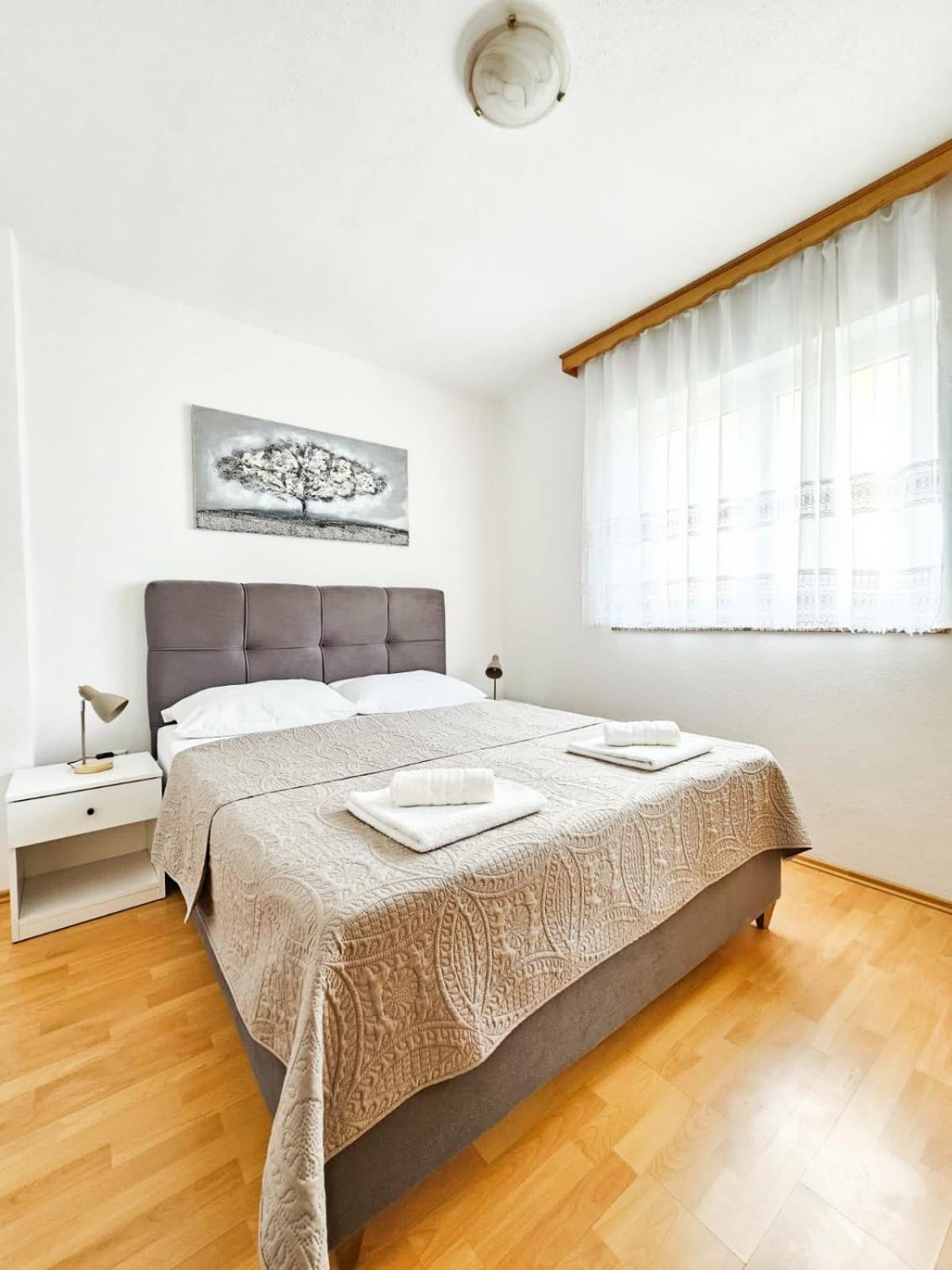 Apartments Karalic ll