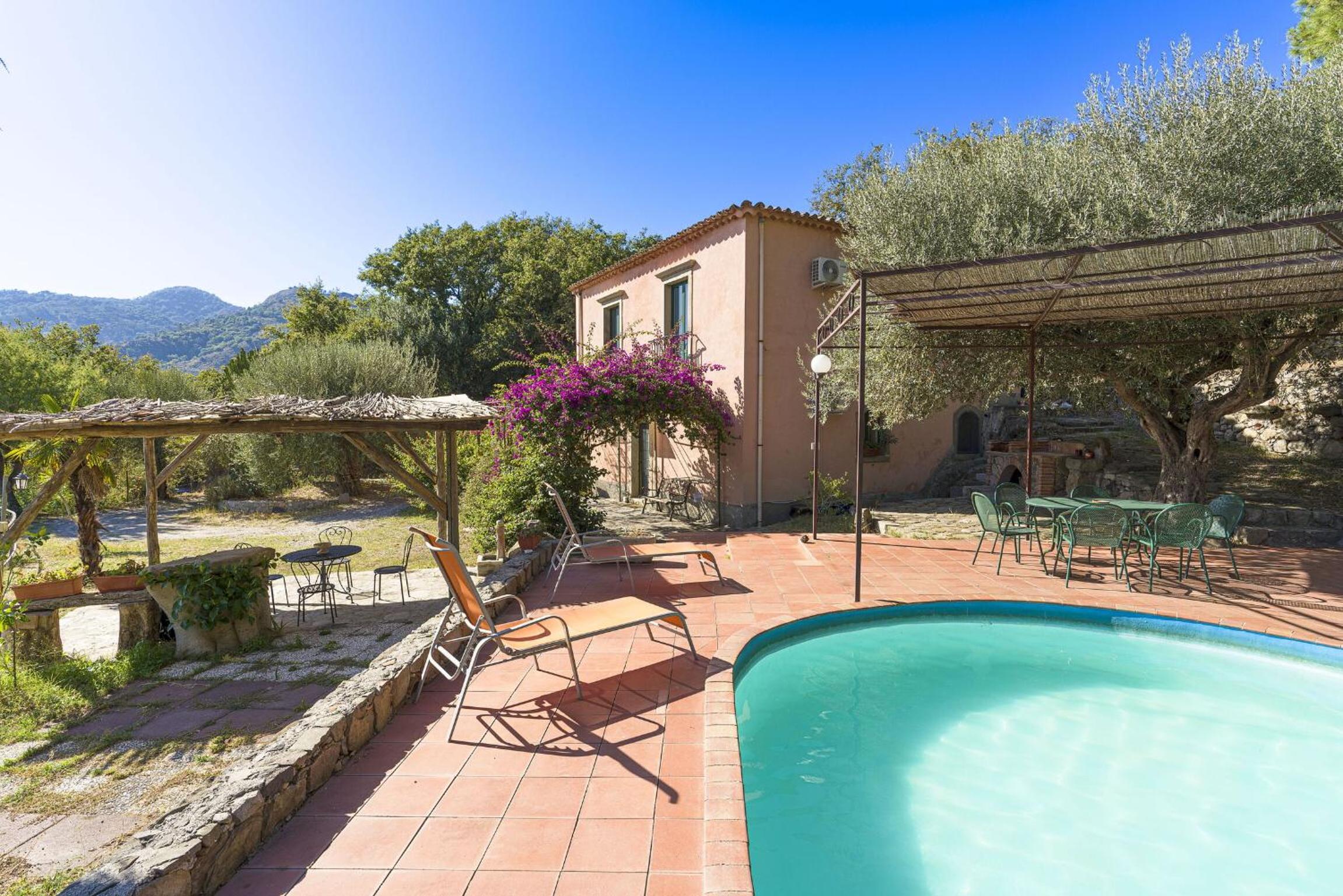 Villa Idyllica view 2