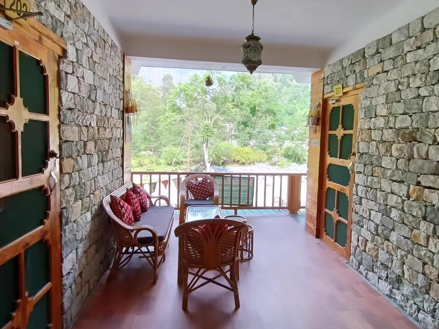 Sharda Resort-Tirthan Valley view 3