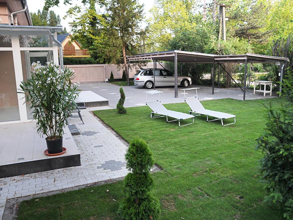 Tóparti Apartmanház