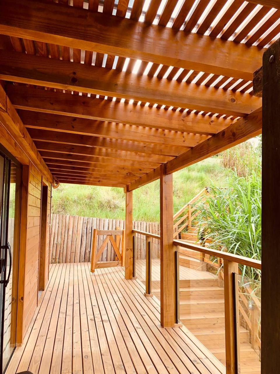 Casa com jacuzzi e piscina aquecida- Praia do Rosa-SC