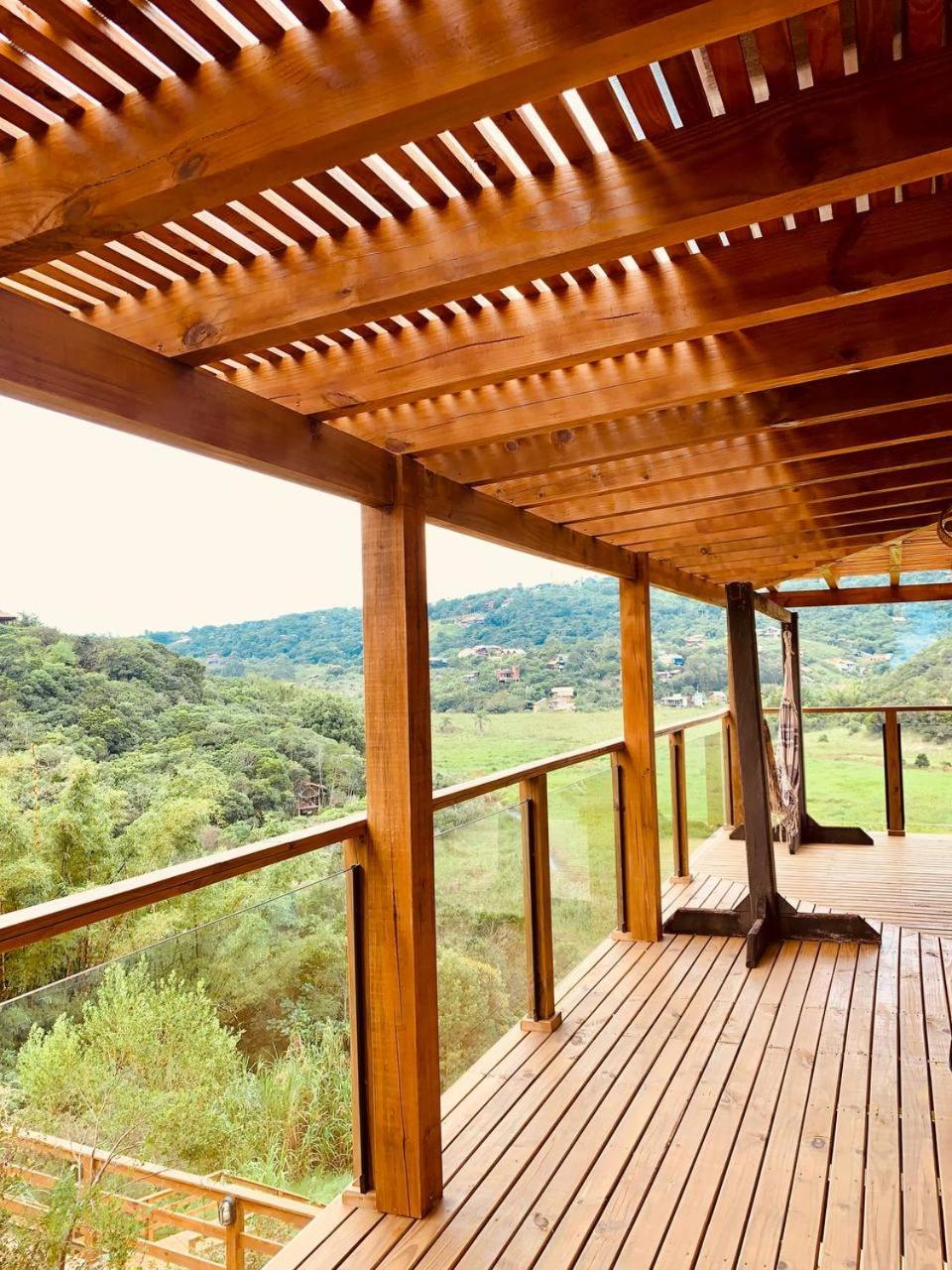 Casa com jacuzzi e piscina aquecida- Praia do Rosa-SC