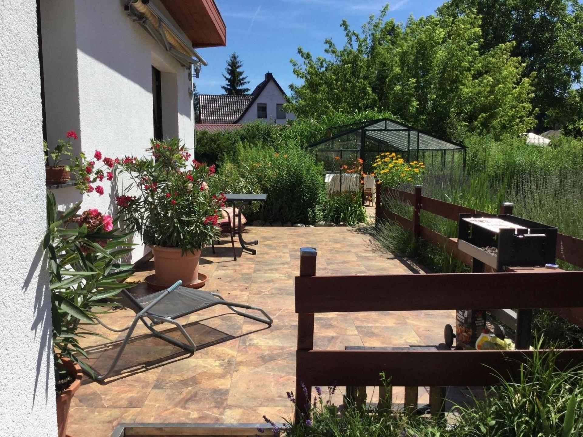 Kleines Ferienhaus In Rangsdorf Mit Großem Garten view 4