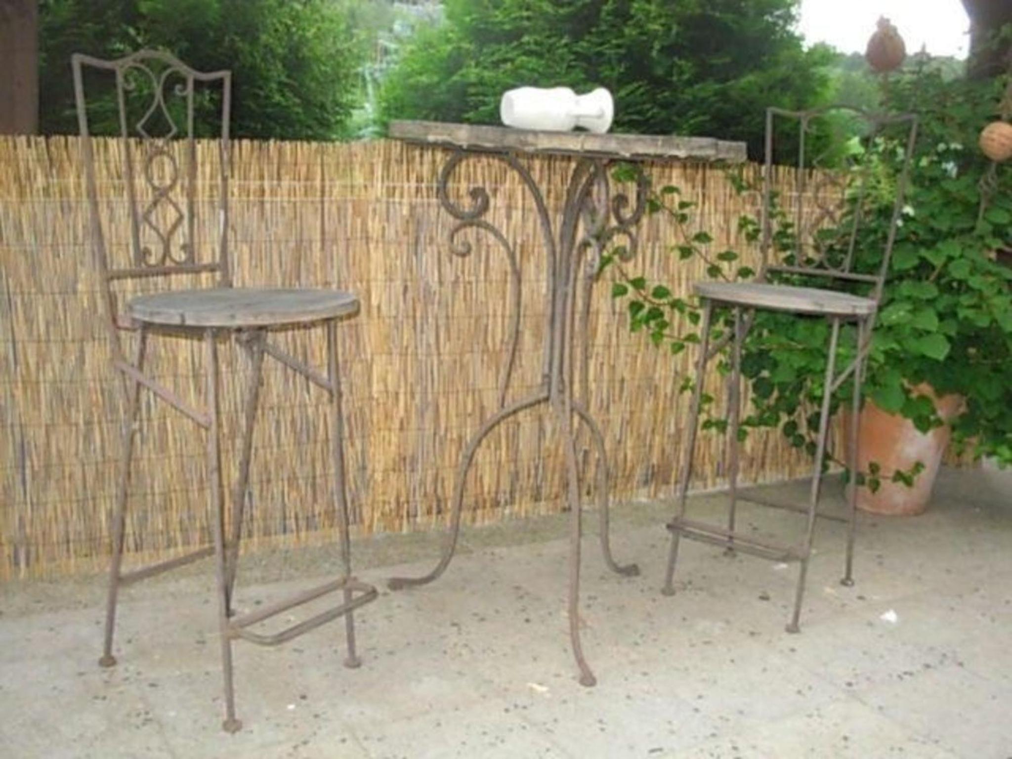 Große, hundefreundliche Ferienwohnung mit großer Terrasse in Flussnähe